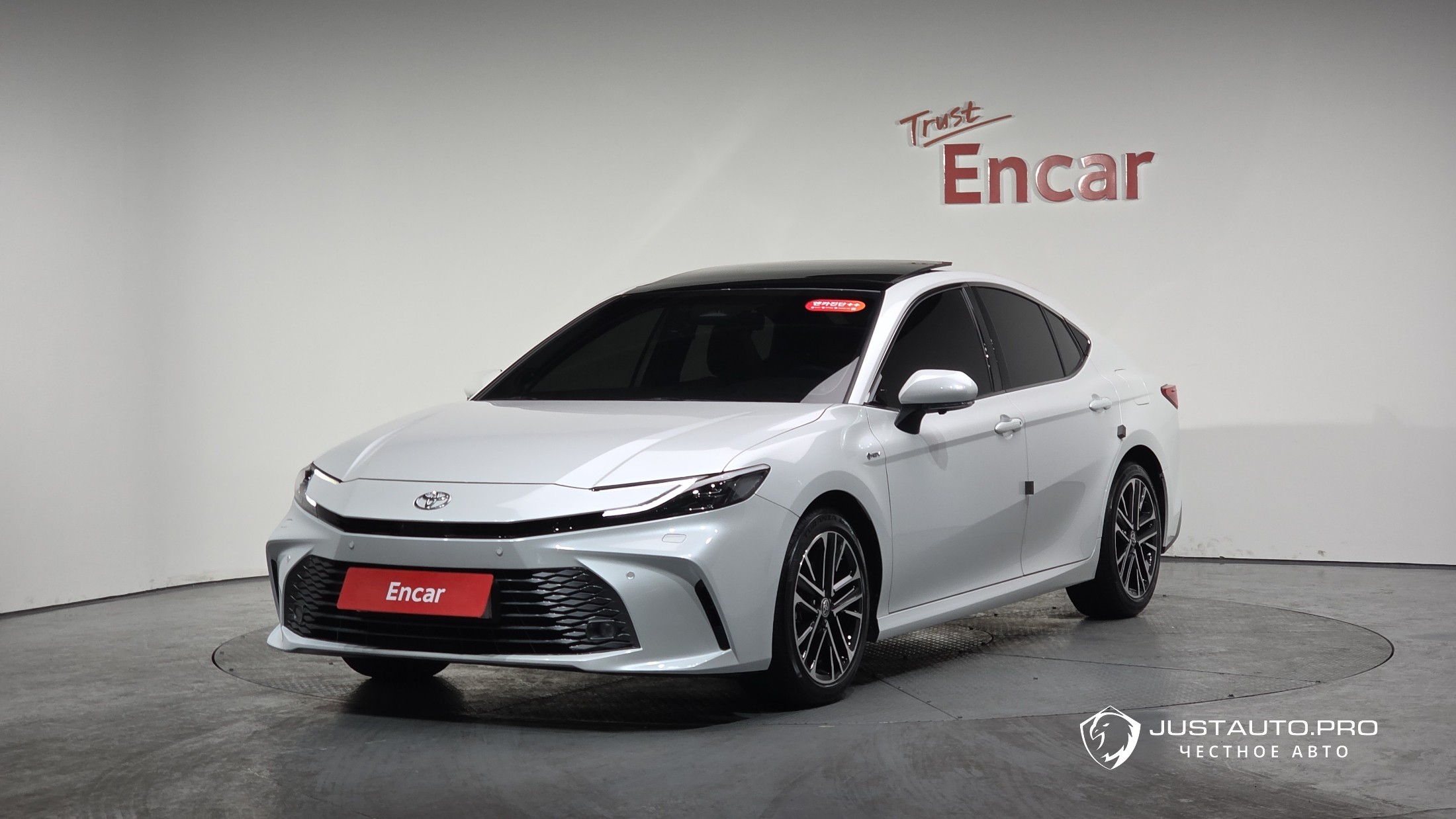 Автомобиль Toyota Camry