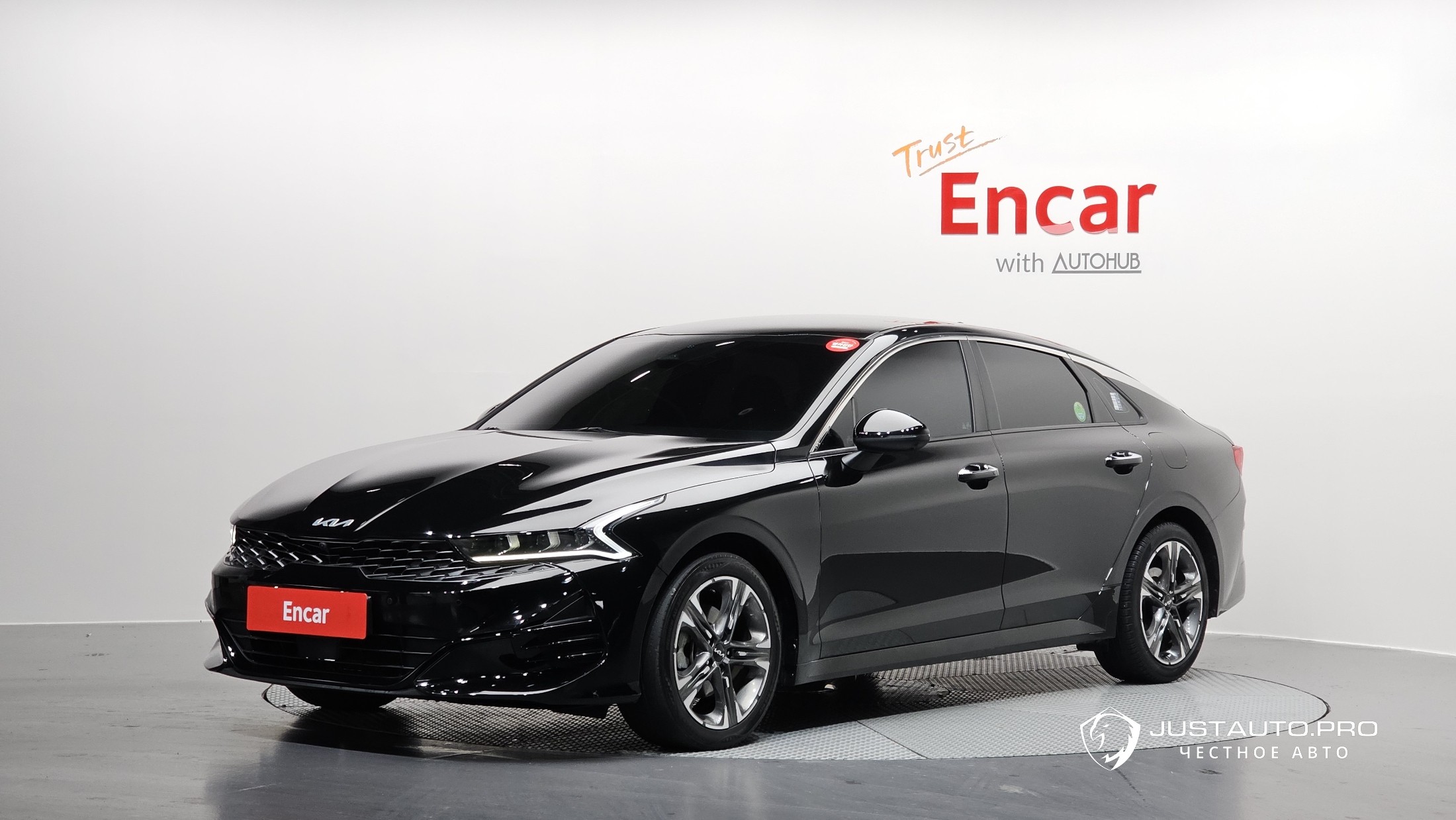 Автомобиль Kia K5