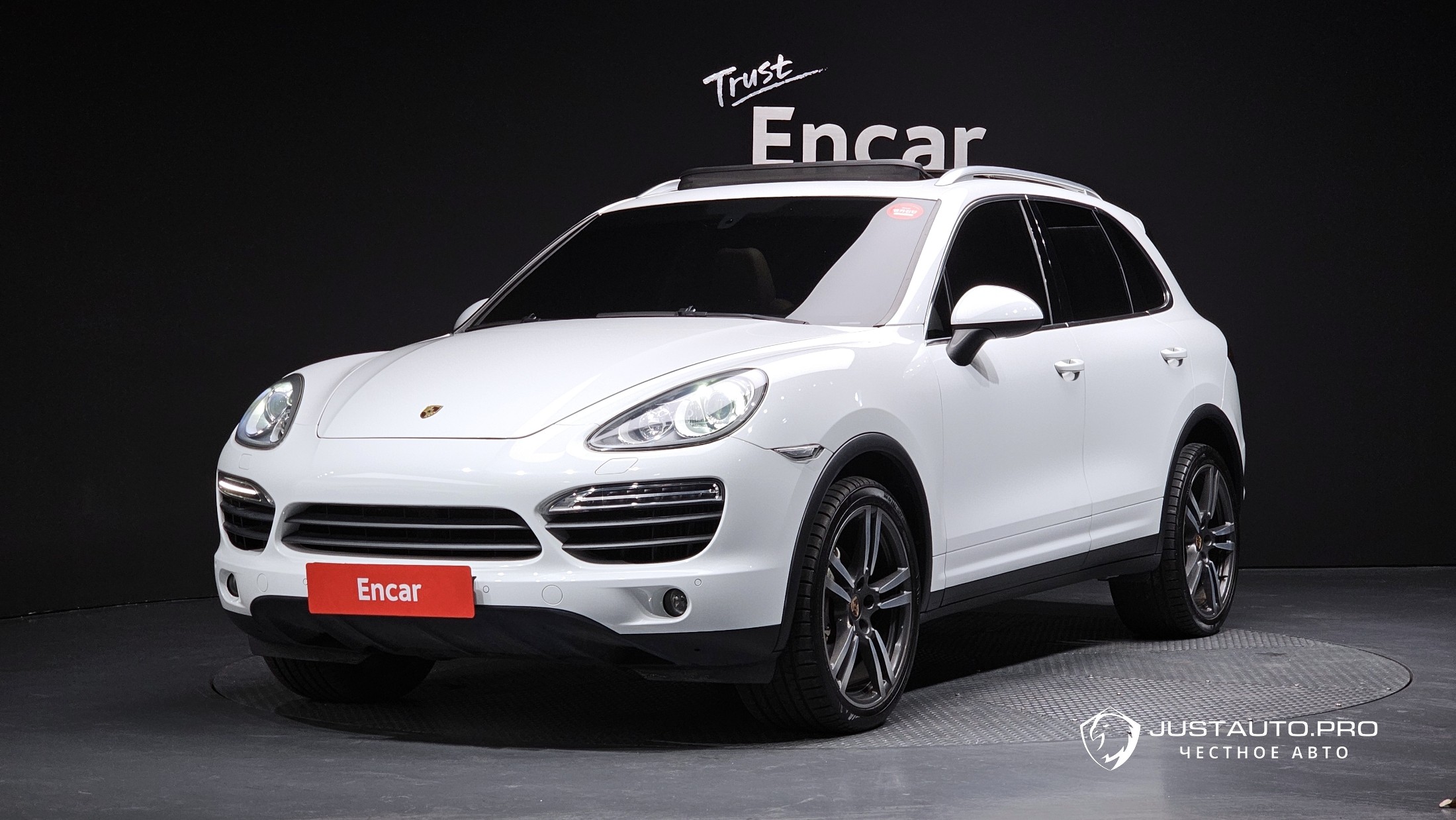 Автомобиль Porsche Cayenne