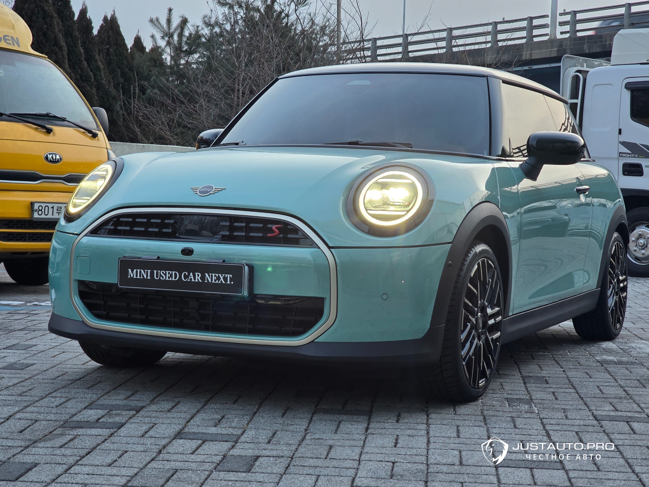 Автомобиль Mini Cooper