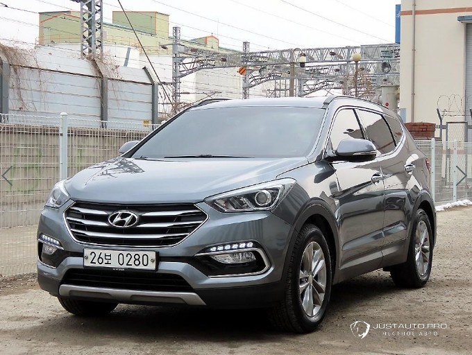 Автомобиль Hyundai Santafe