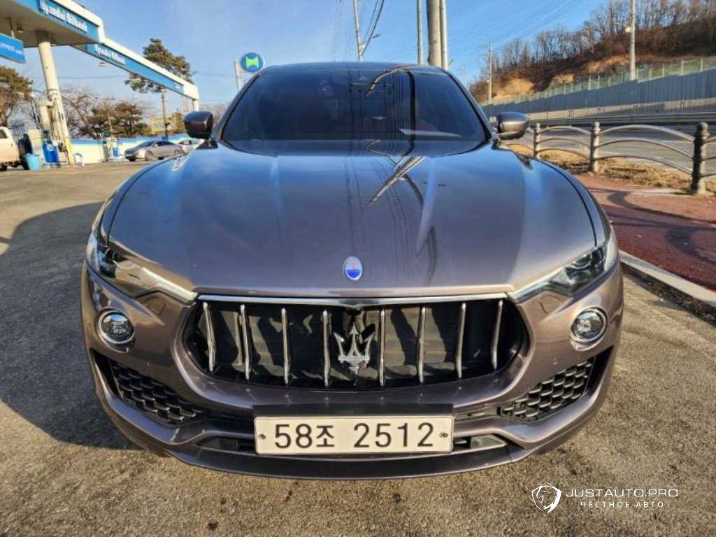 Автомобиль Maserati Levante
