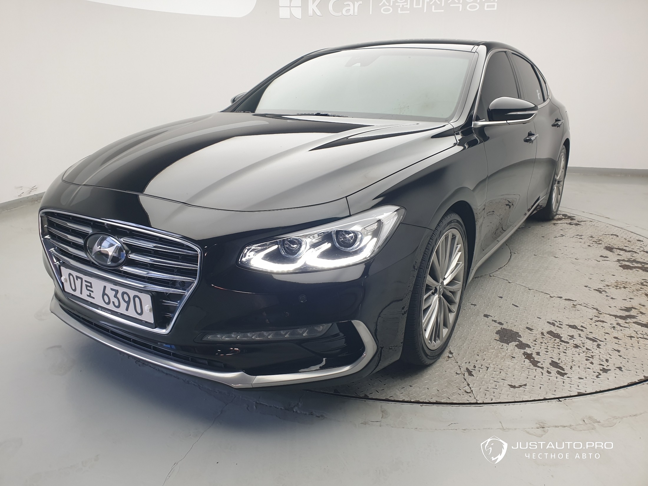 Автомобиль Hyundai Grandeur