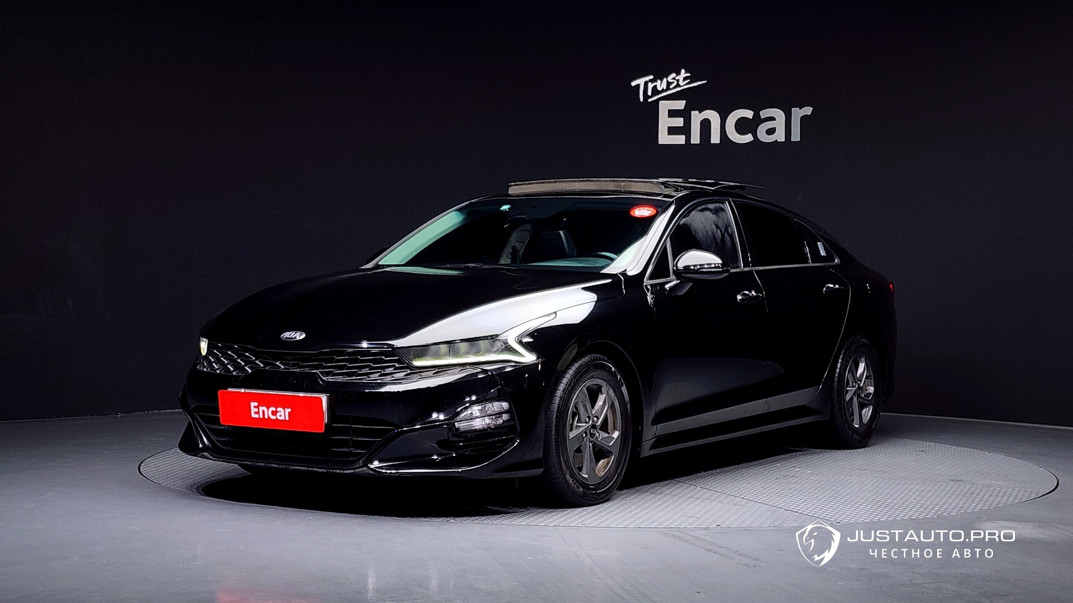 Автомобиль Kia K5