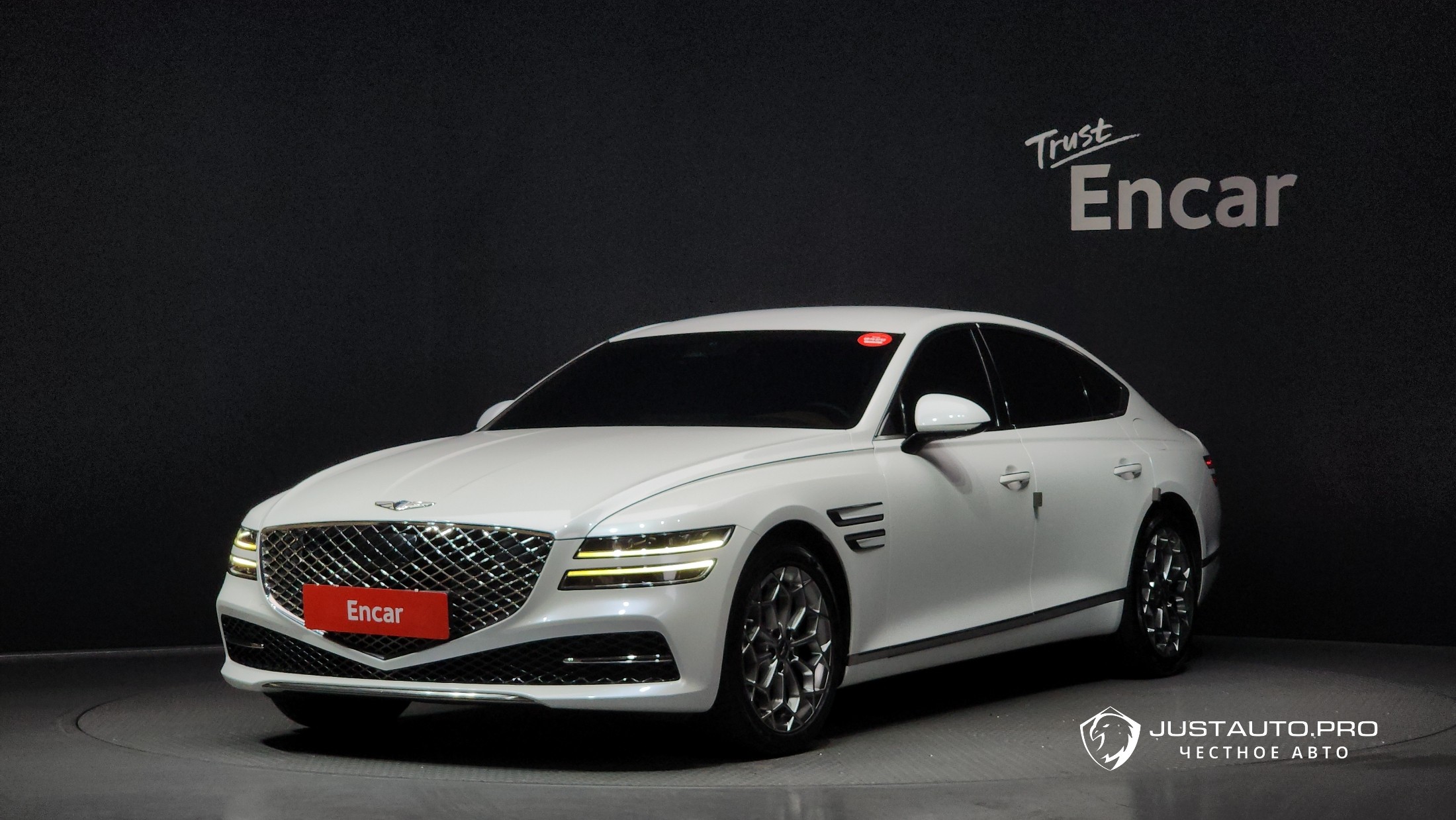 Автомобиль Genesis G80