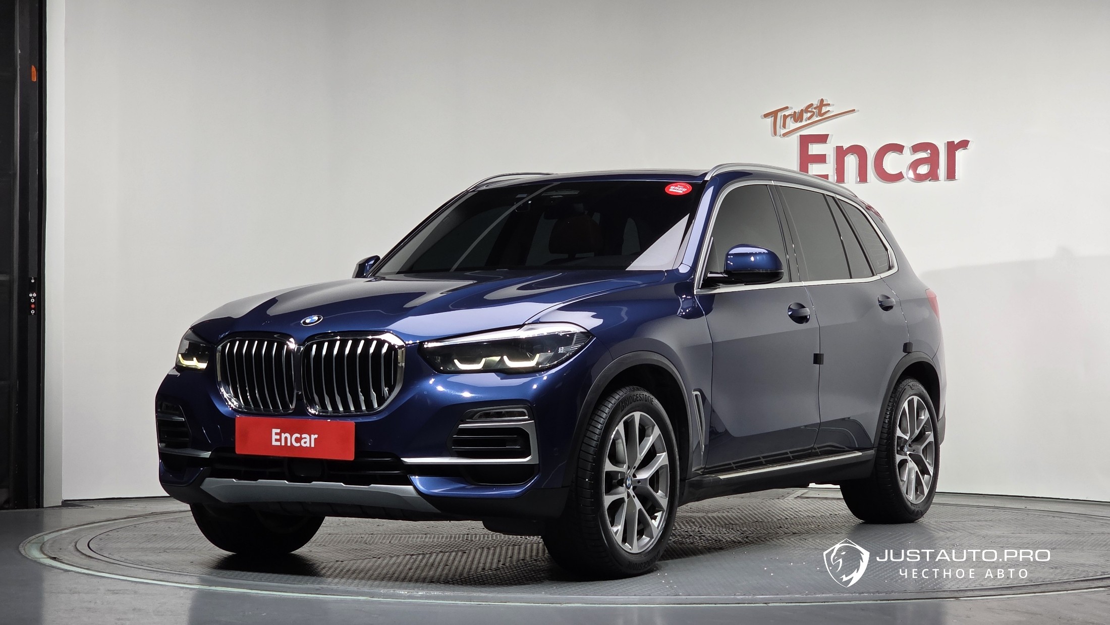 Автомобиль BMW X5