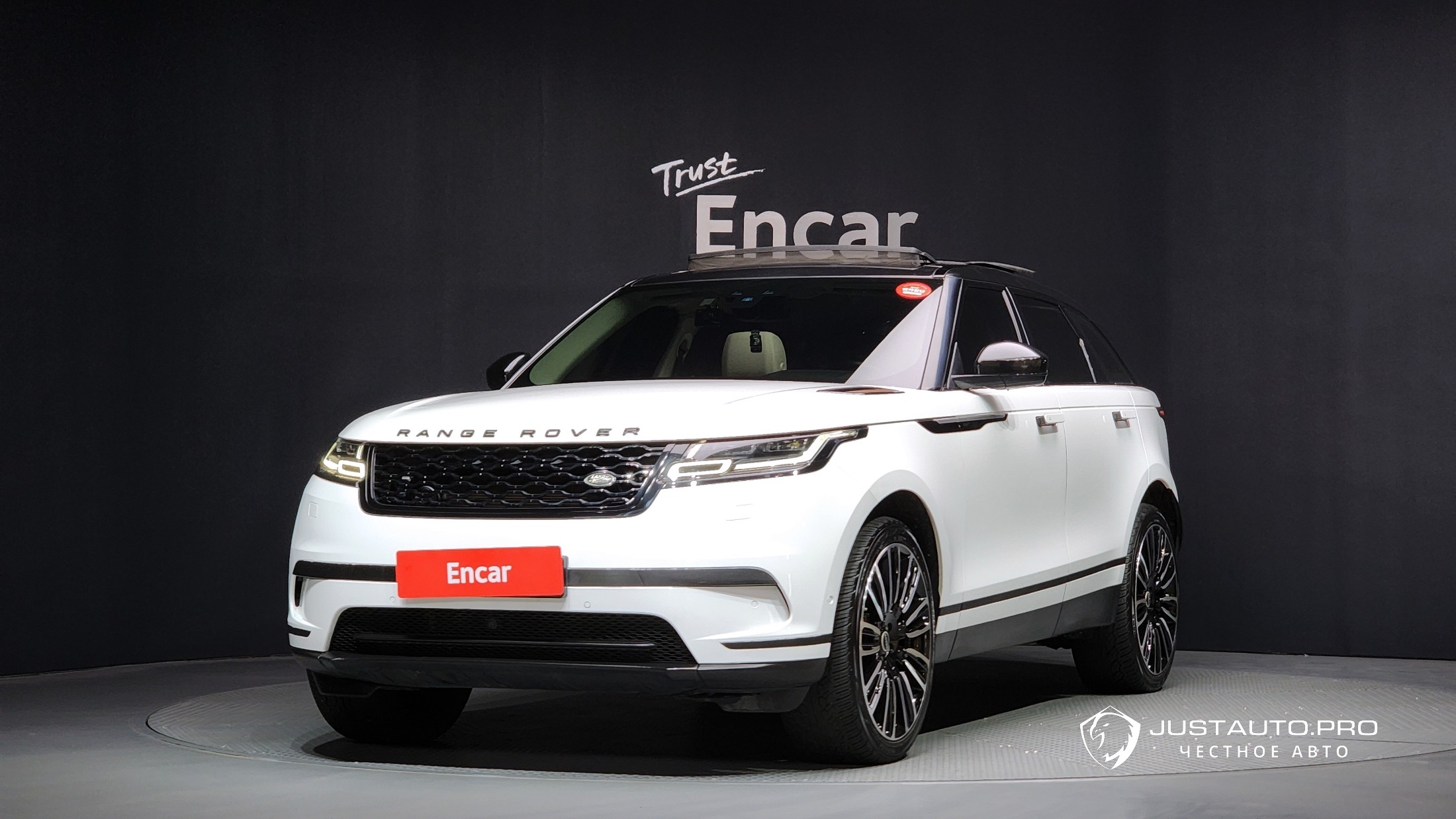 Автомобиль Land Rover Range Rover Velar