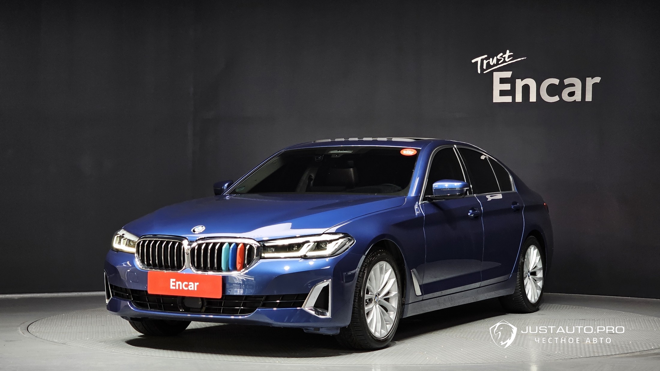 Автомобиль BMW 5-Series