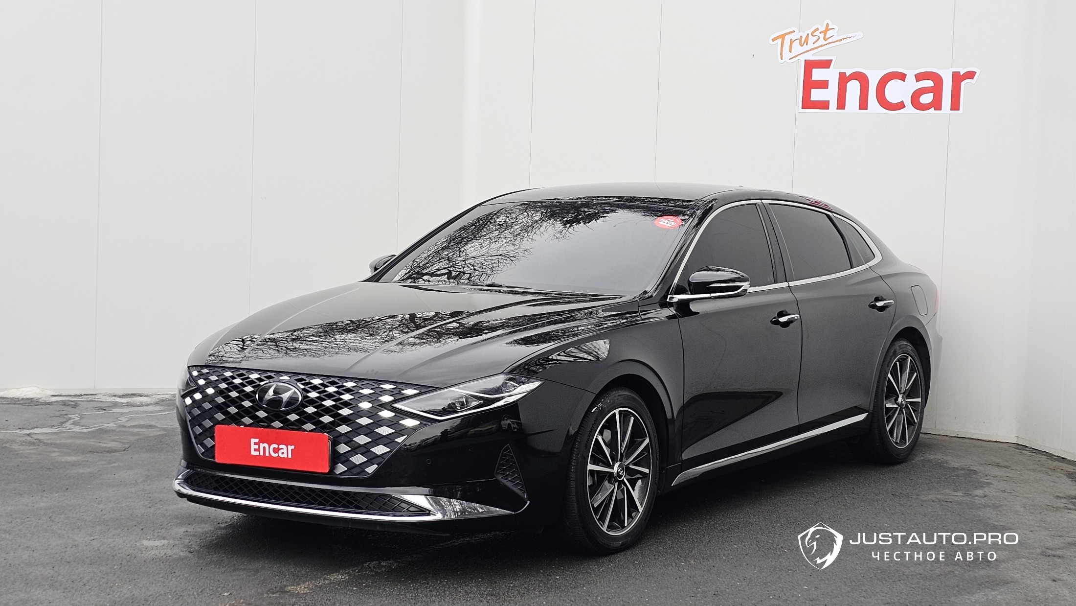 Автомобиль Hyundai Grandeur