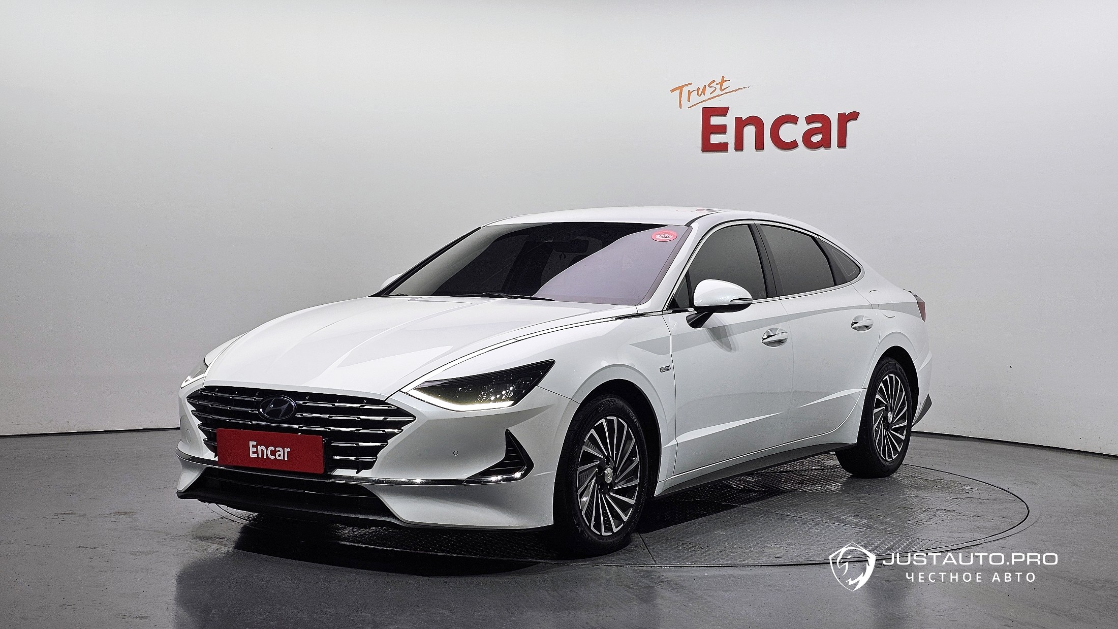 Автомобиль Hyundai Sonata