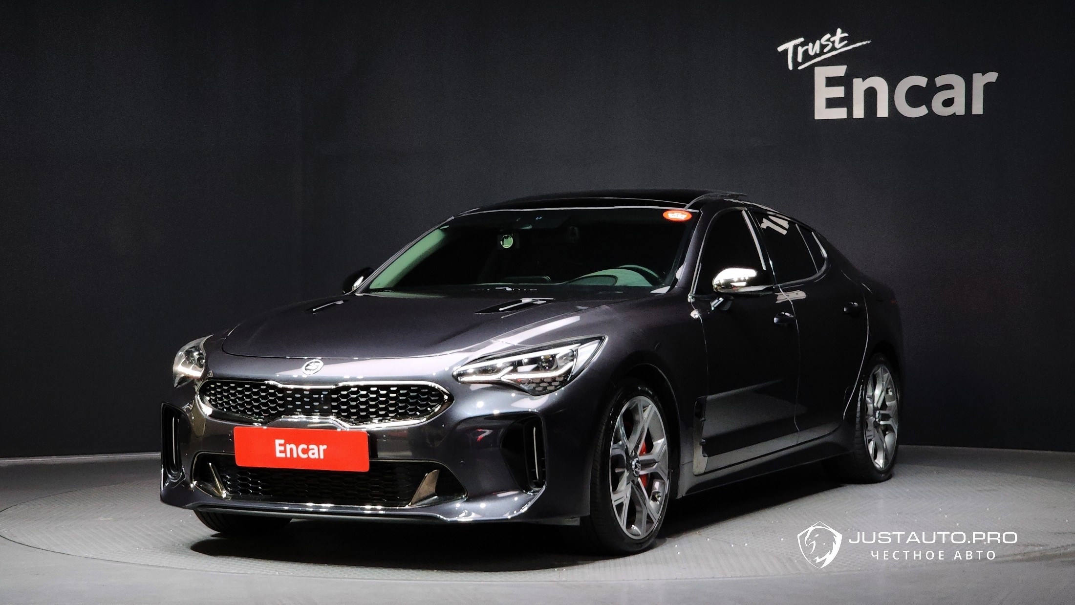 Автомобиль Kia Stinger