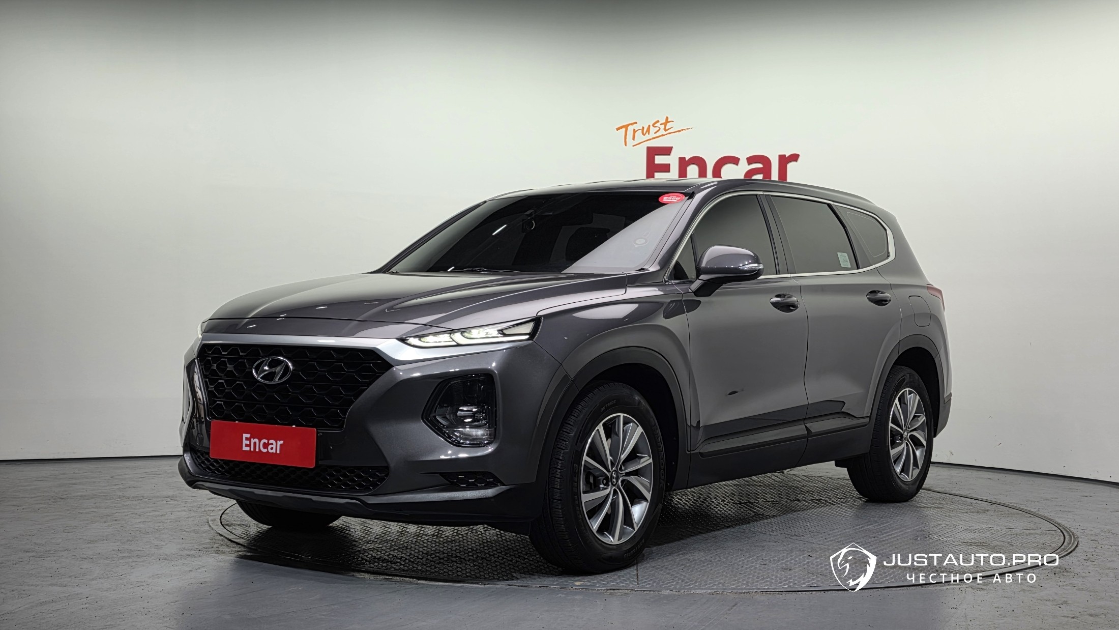 Автомобиль Hyundai Santafe