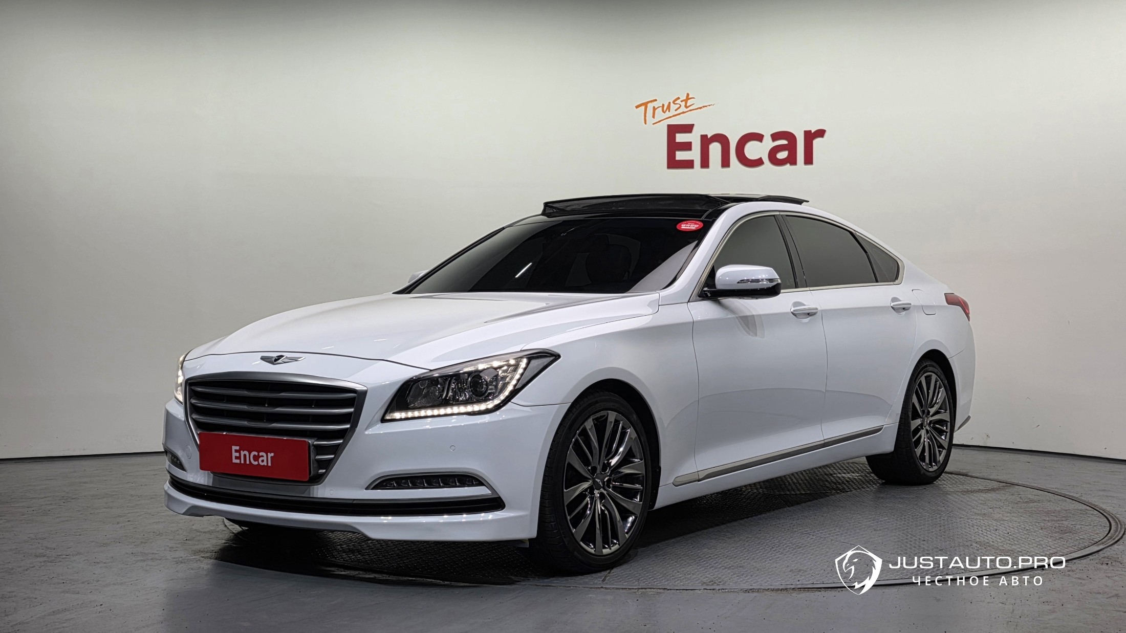 Автомобиль Hyundai Genesis