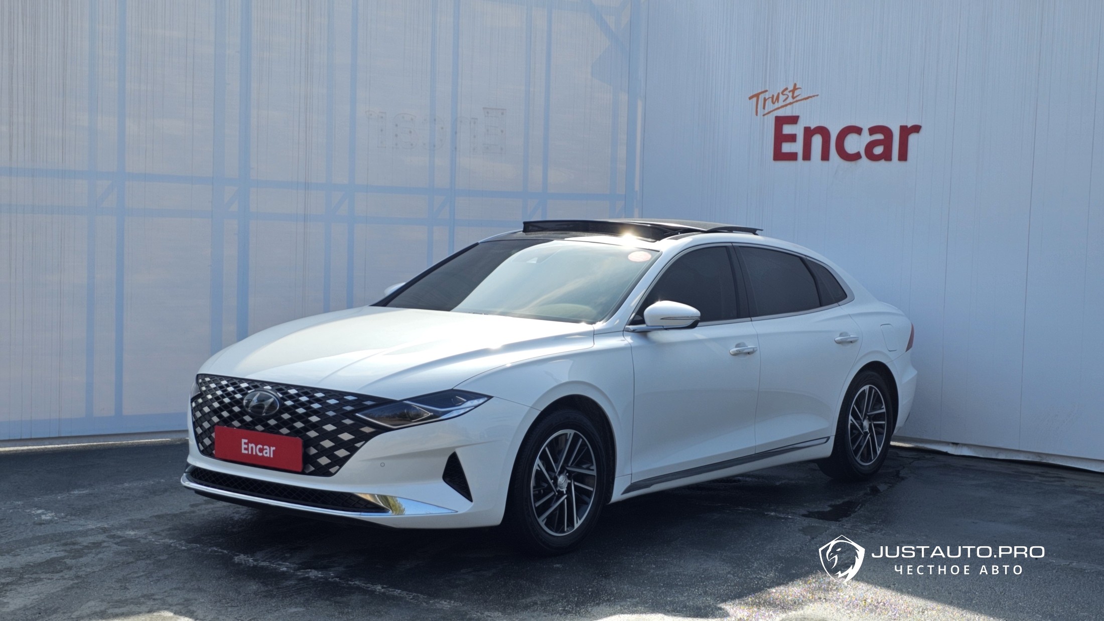 Автомобиль Hyundai Grandeur