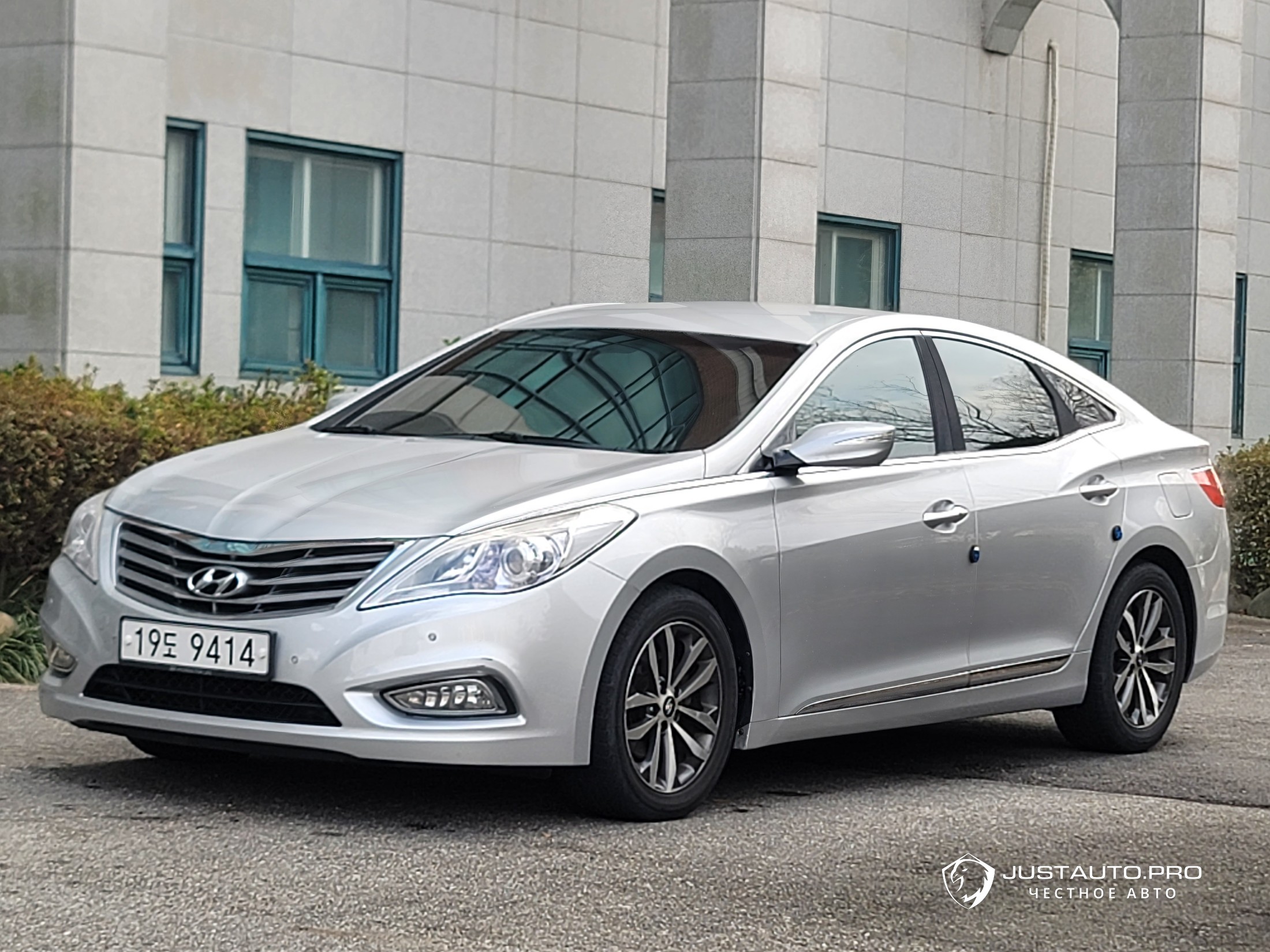 Автомобиль Hyundai Grandeur