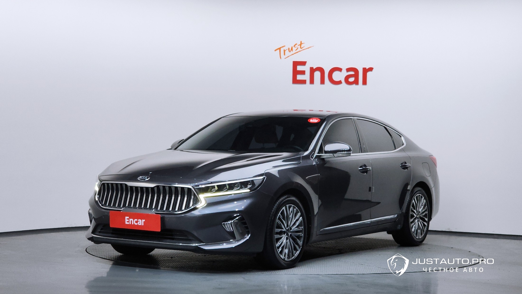 Автомобиль Kia K7