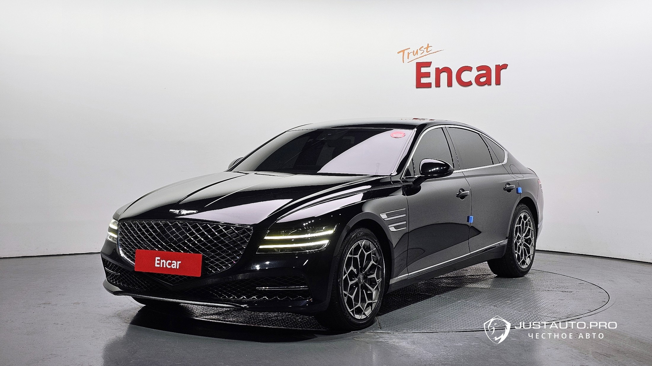 Автомобиль Genesis G80