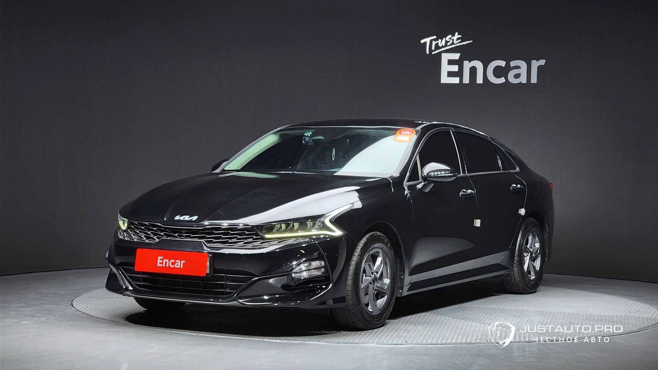 Автомобиль Kia K5