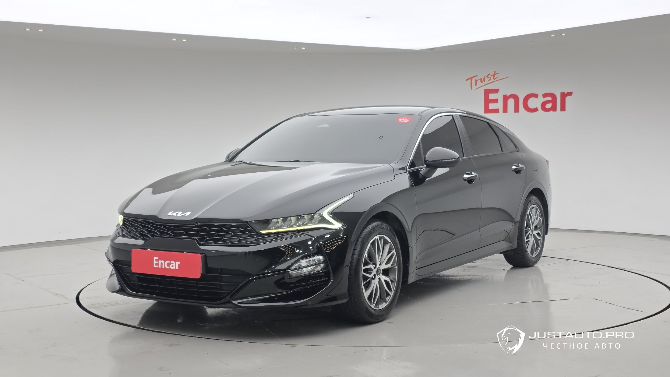 Автомобиль Kia K5