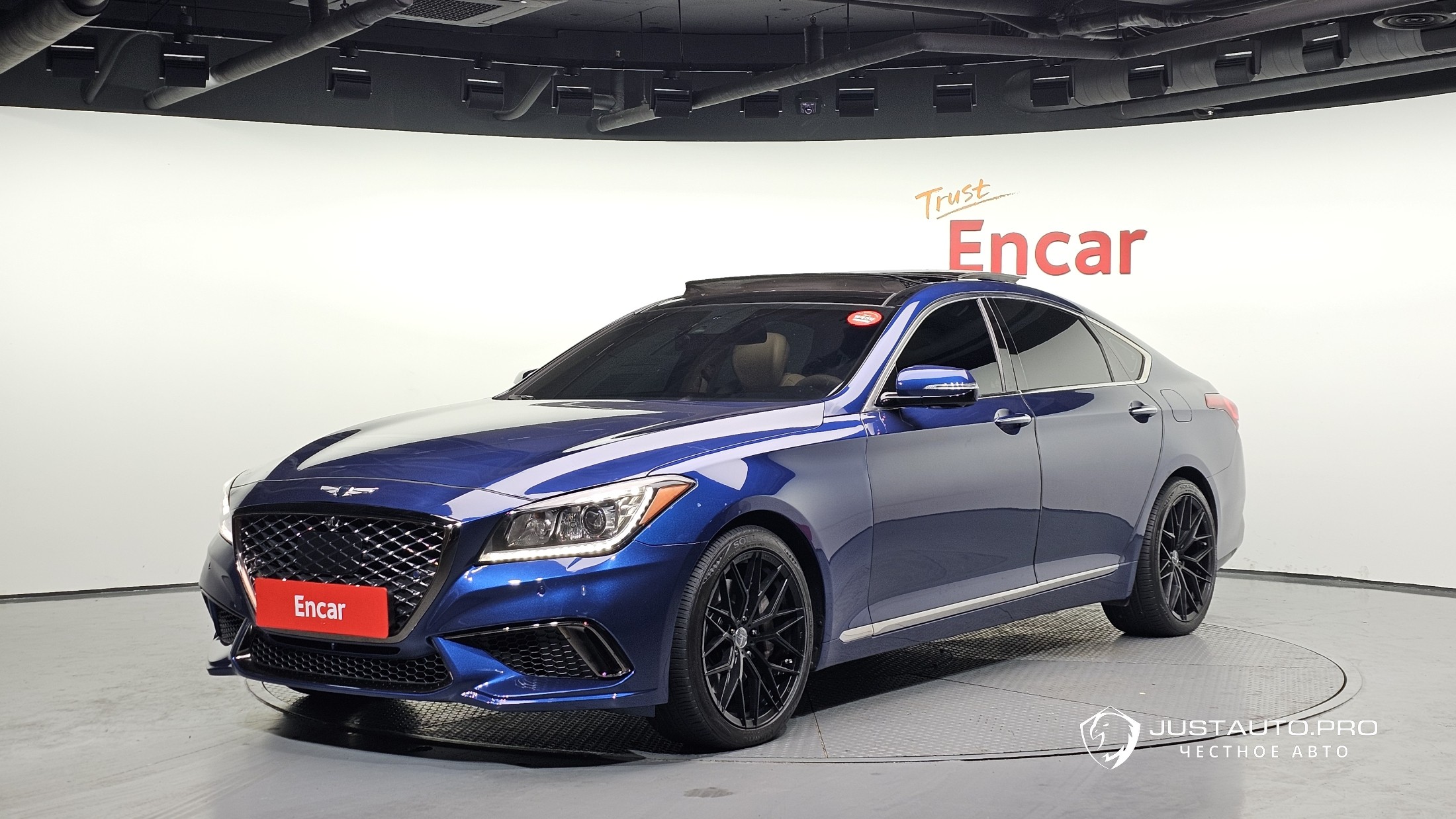 Автомобиль Hyundai Genesis