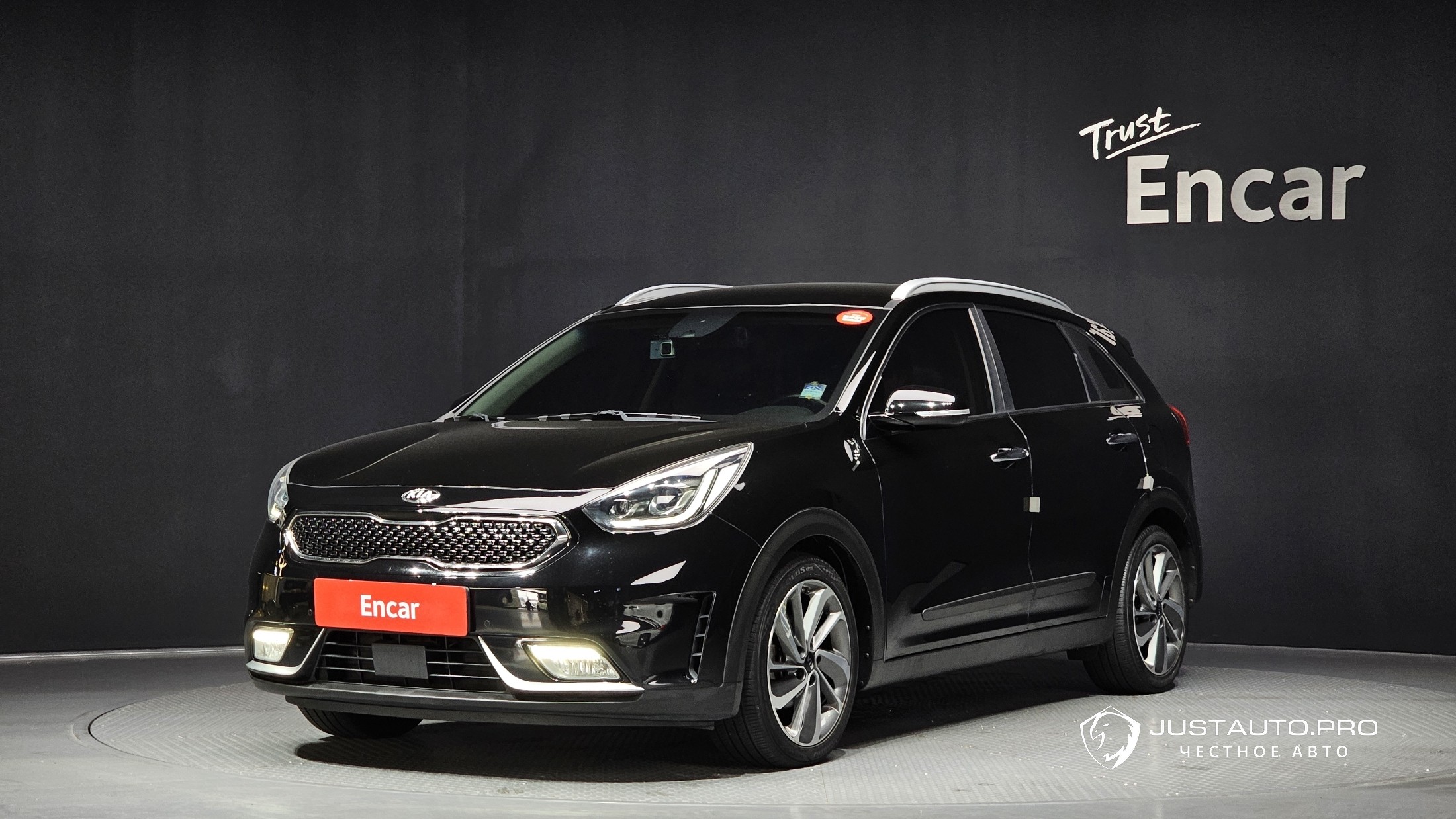 Автомобиль Kia Niro