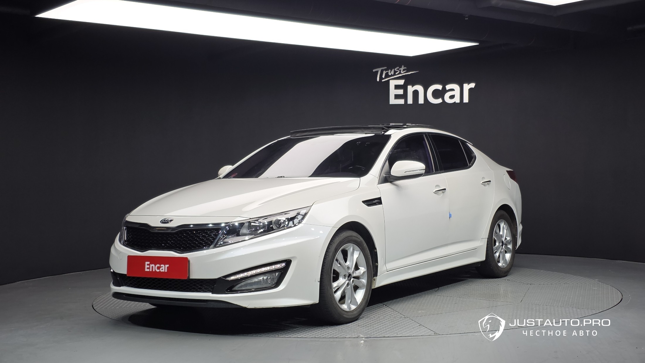 Автомобиль Kia K5