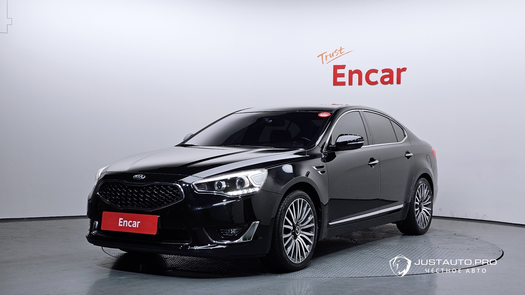 Автомобиль Kia K7