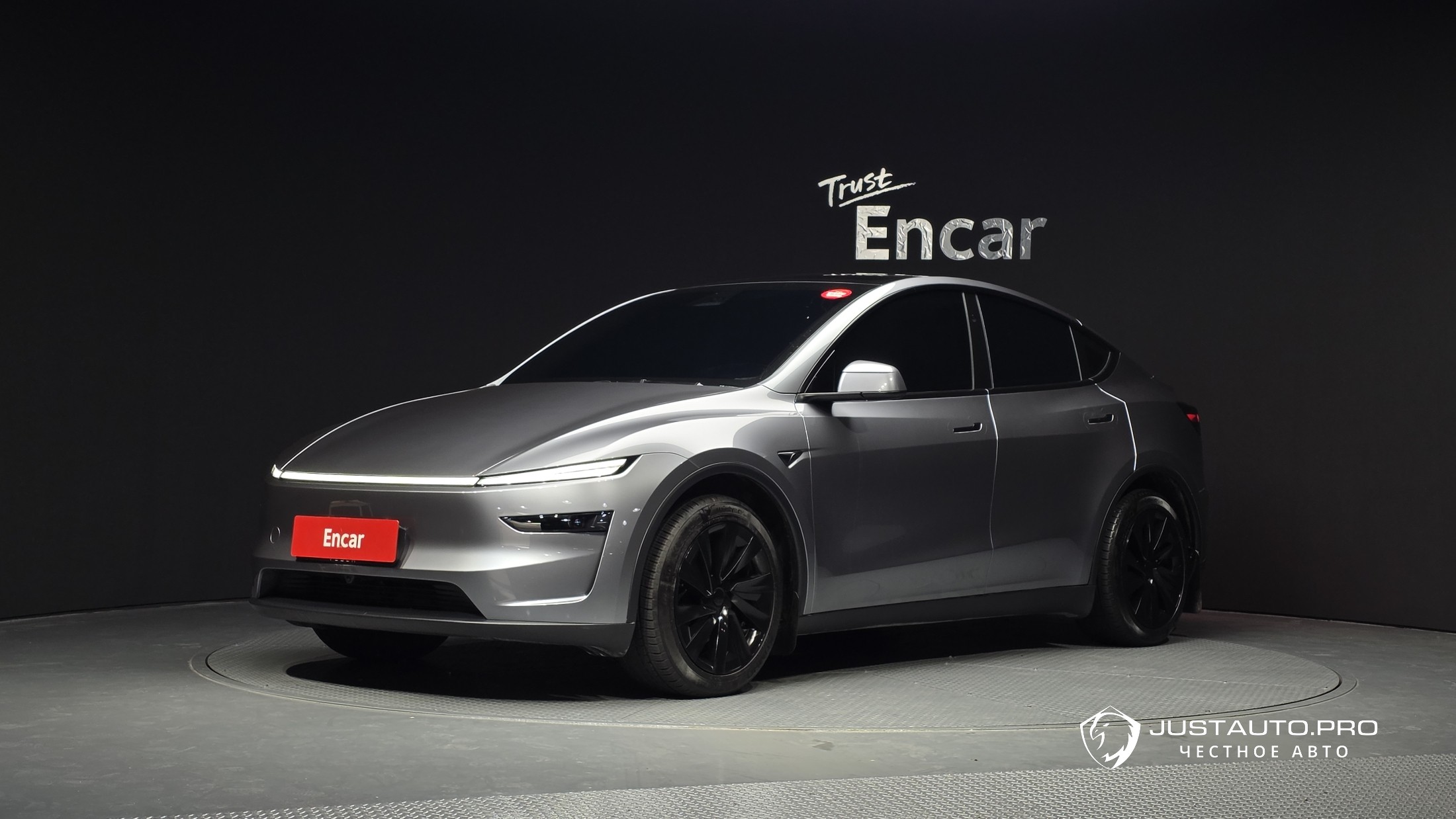 Автомобиль Tesla Model Y