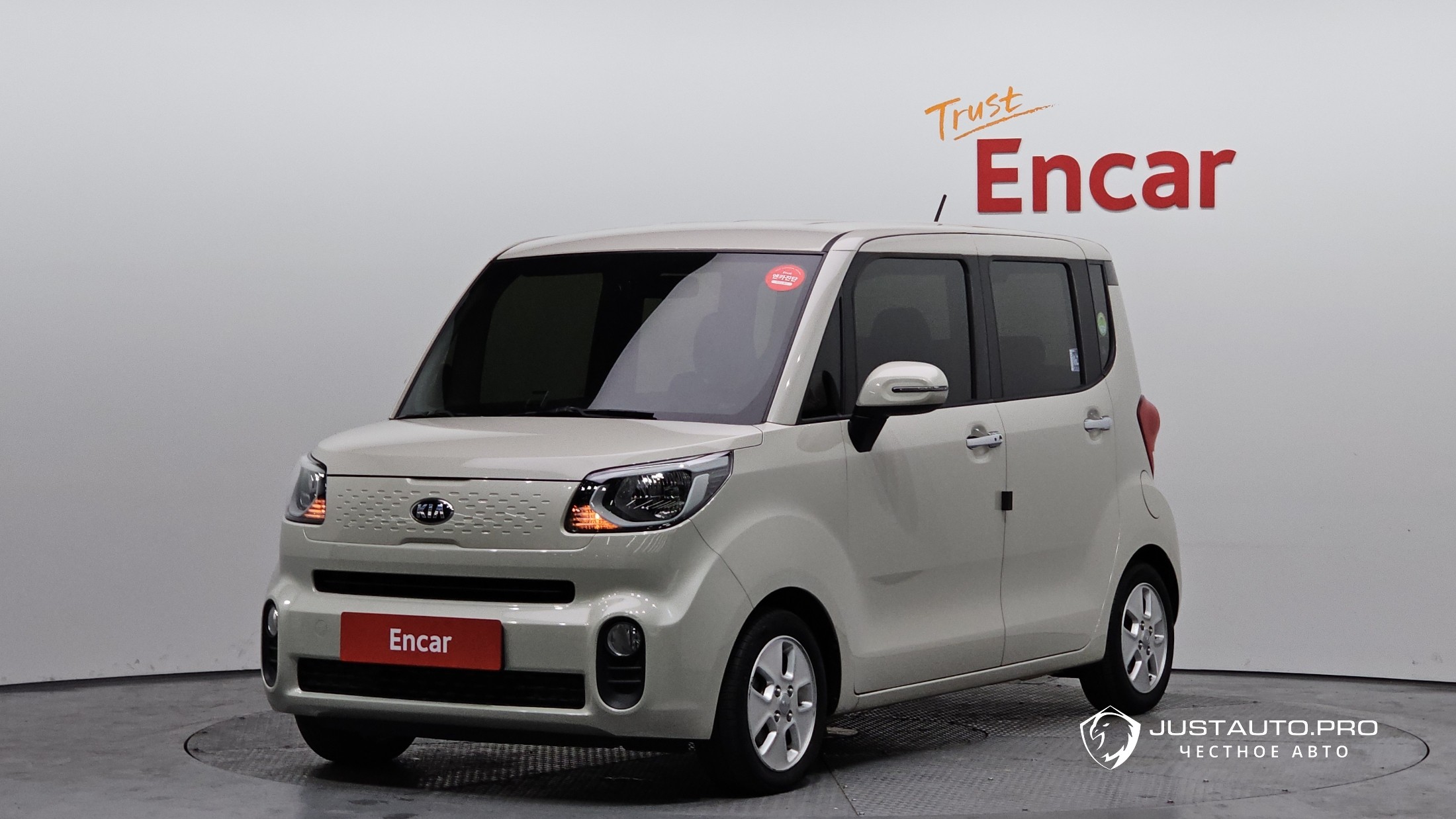 Автомобиль Kia RAY
