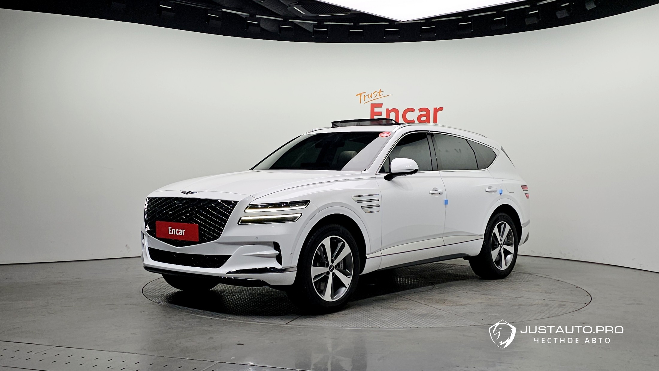 Автомобиль Genesis GV80