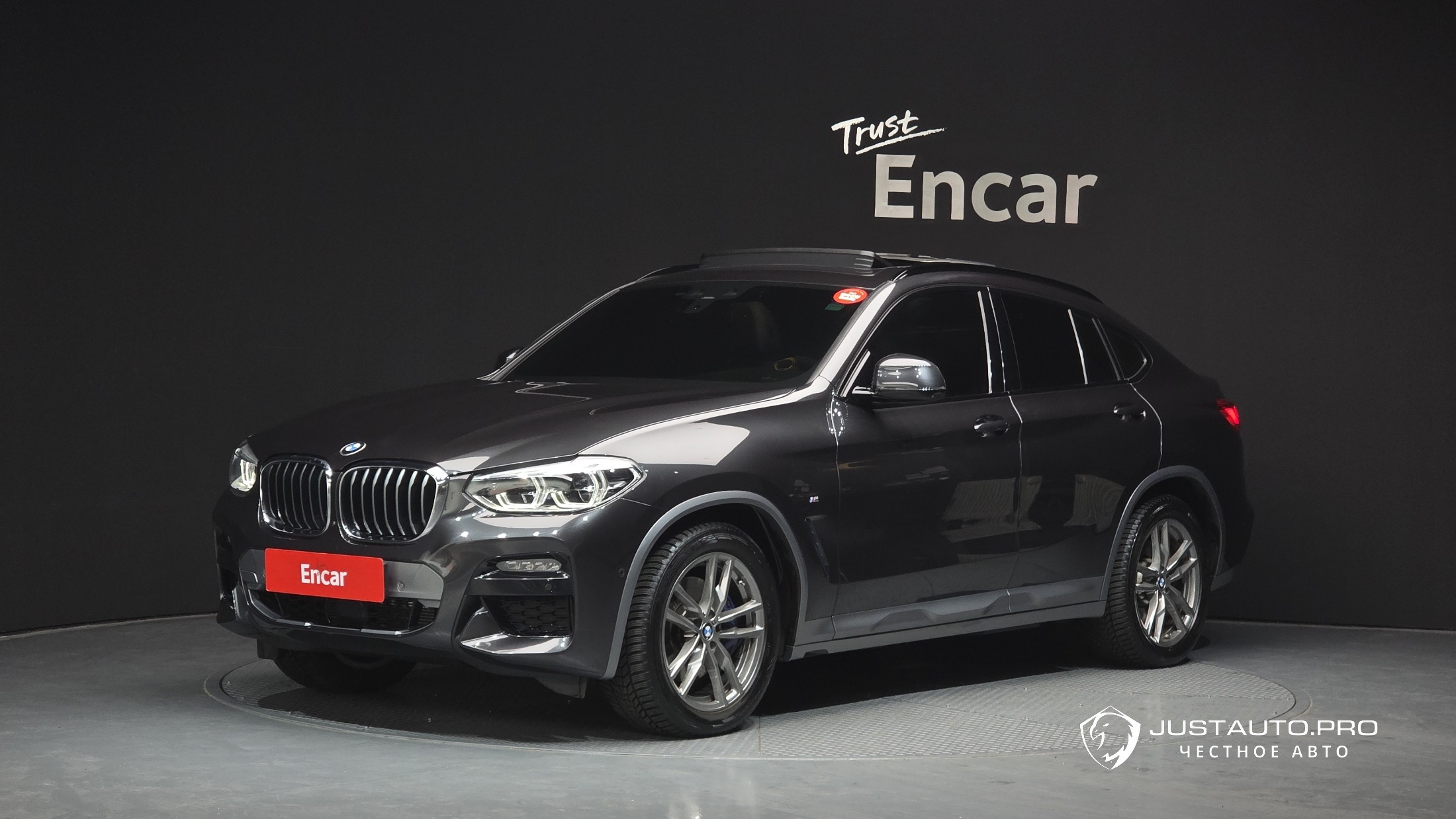 Автомобиль BMW X4