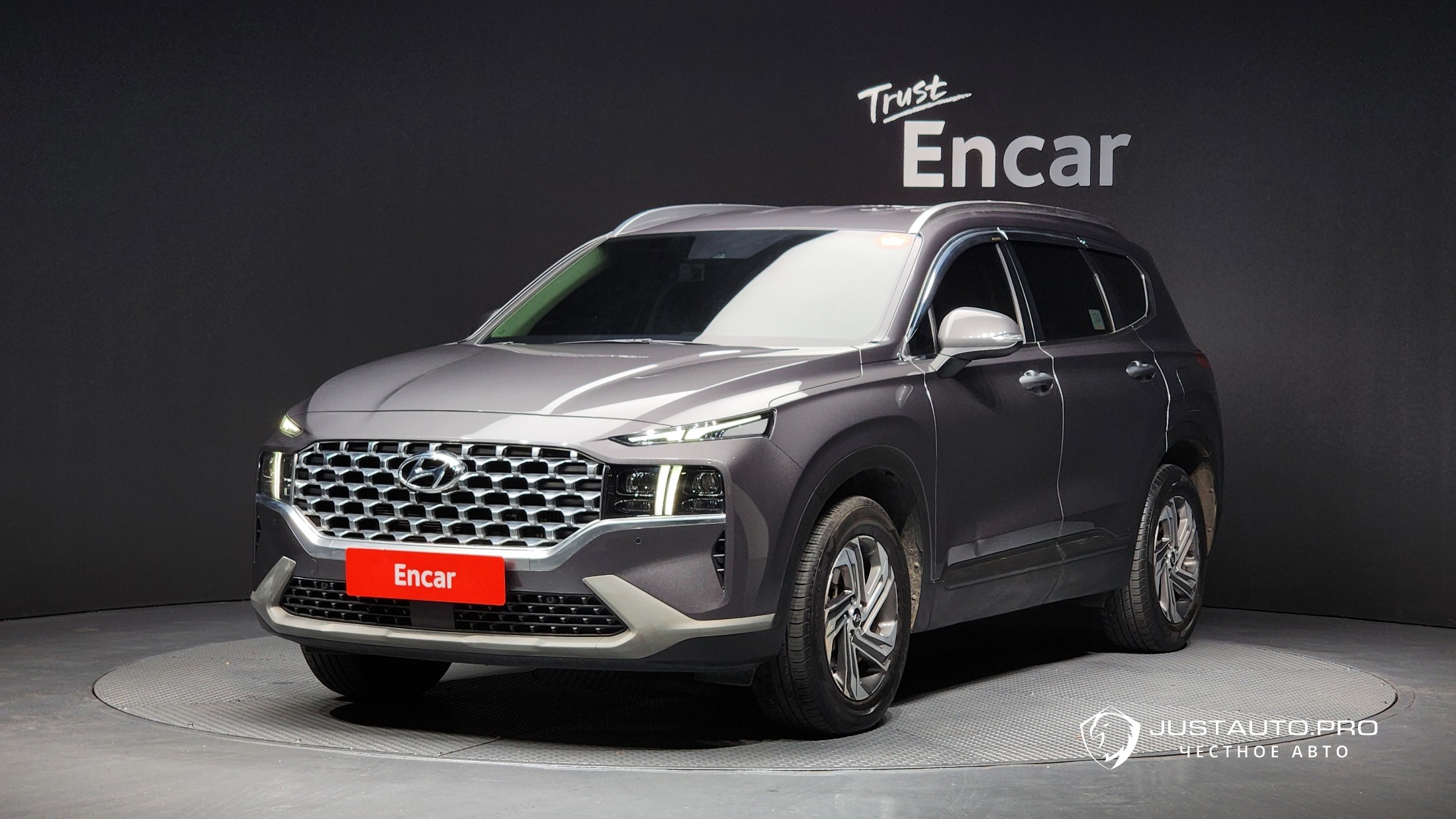 Автомобиль Hyundai Santafe