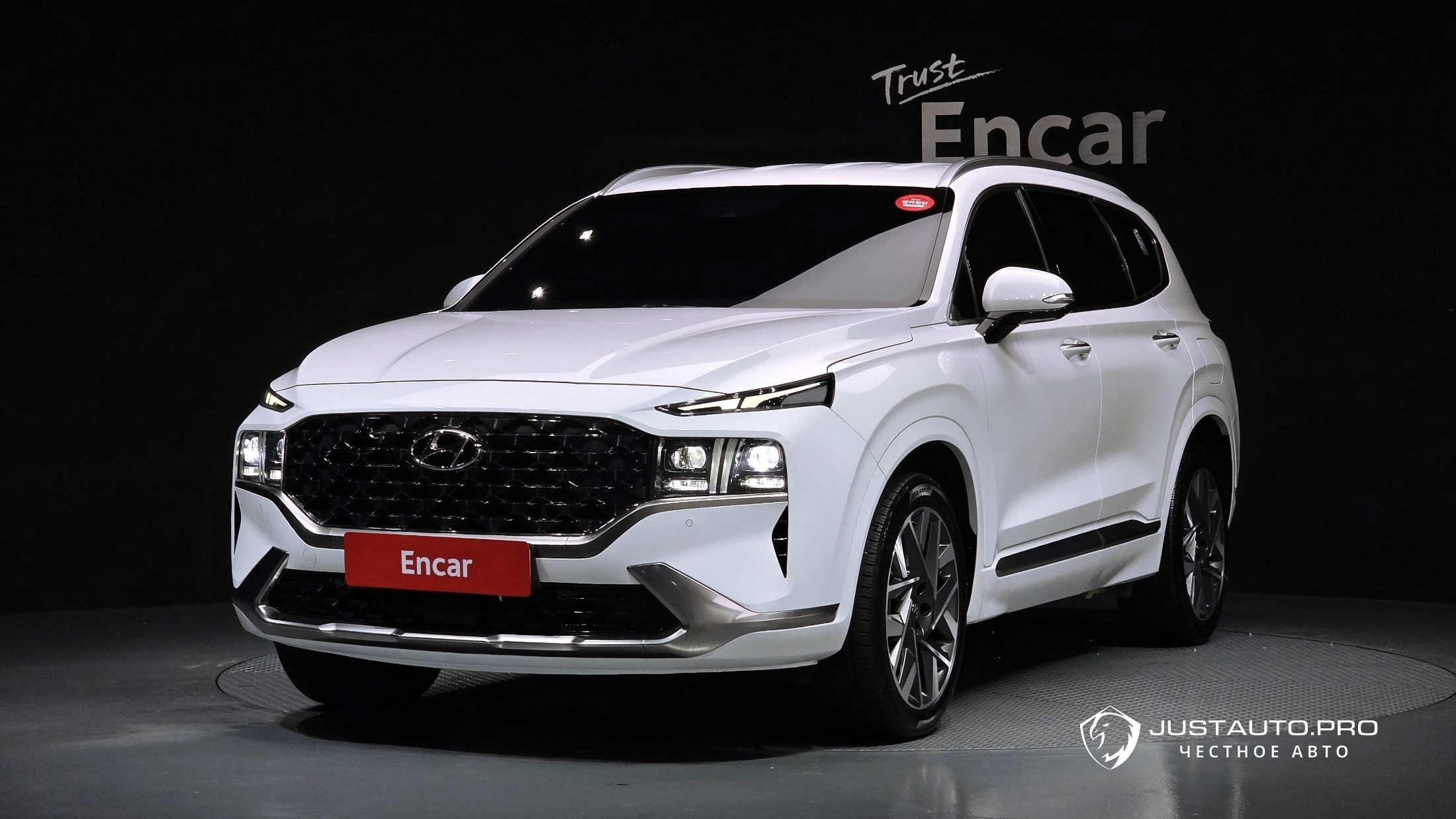 Автомобиль Hyundai Santafe