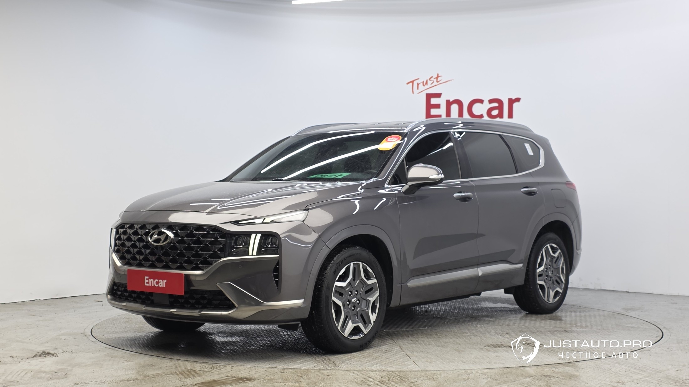 Автомобиль Hyundai Santafe