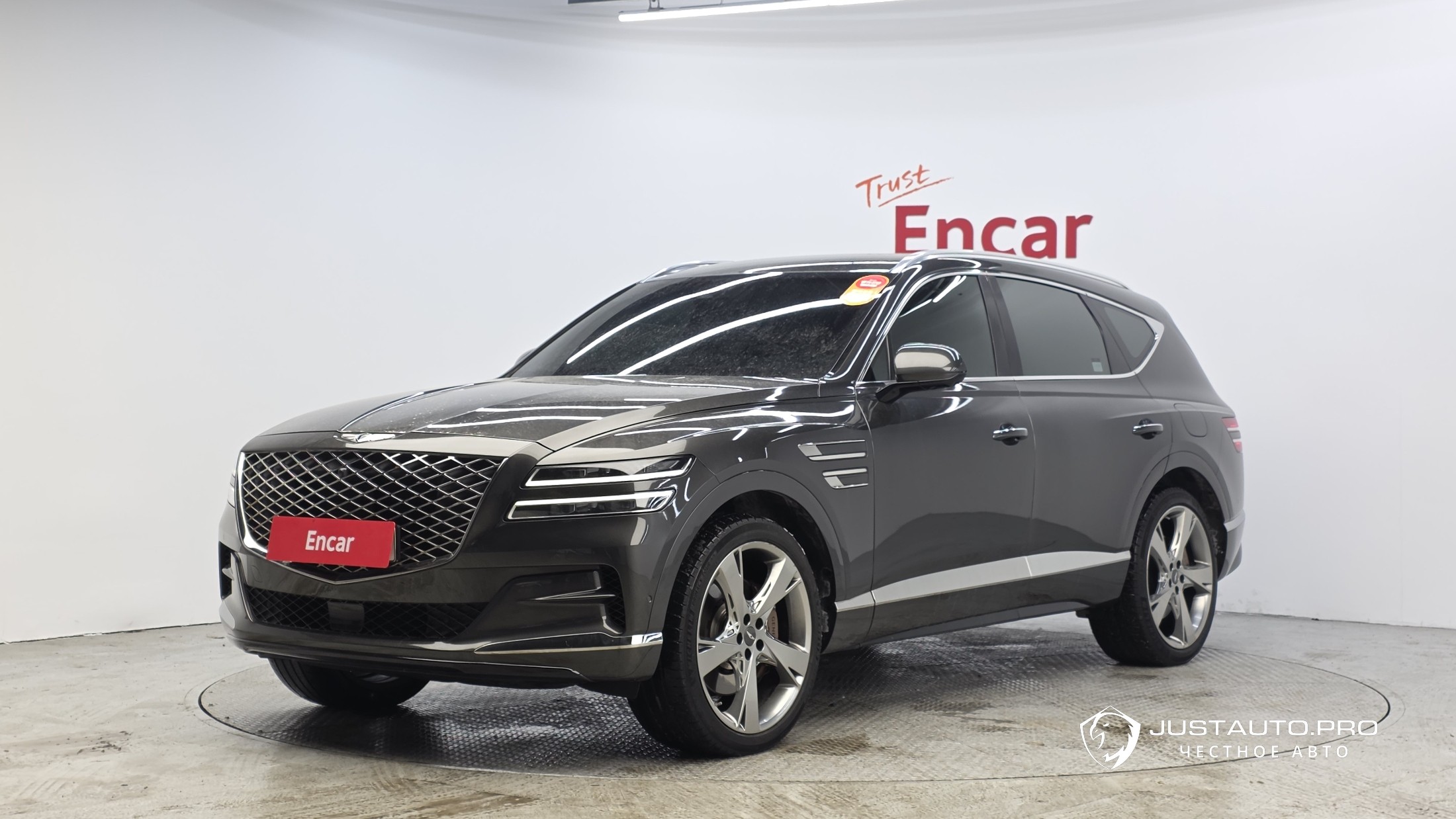 Автомобиль Genesis GV80