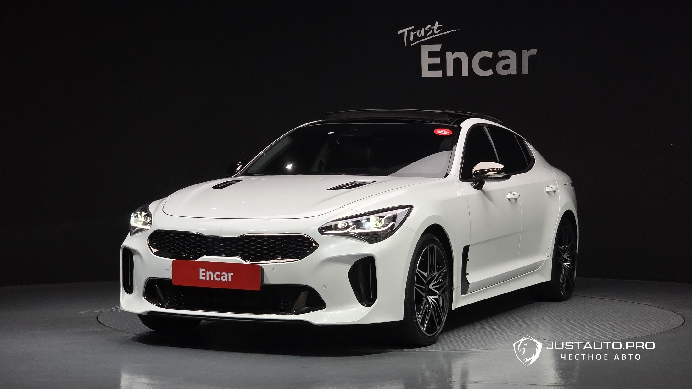 Автомобиль Kia Stinger