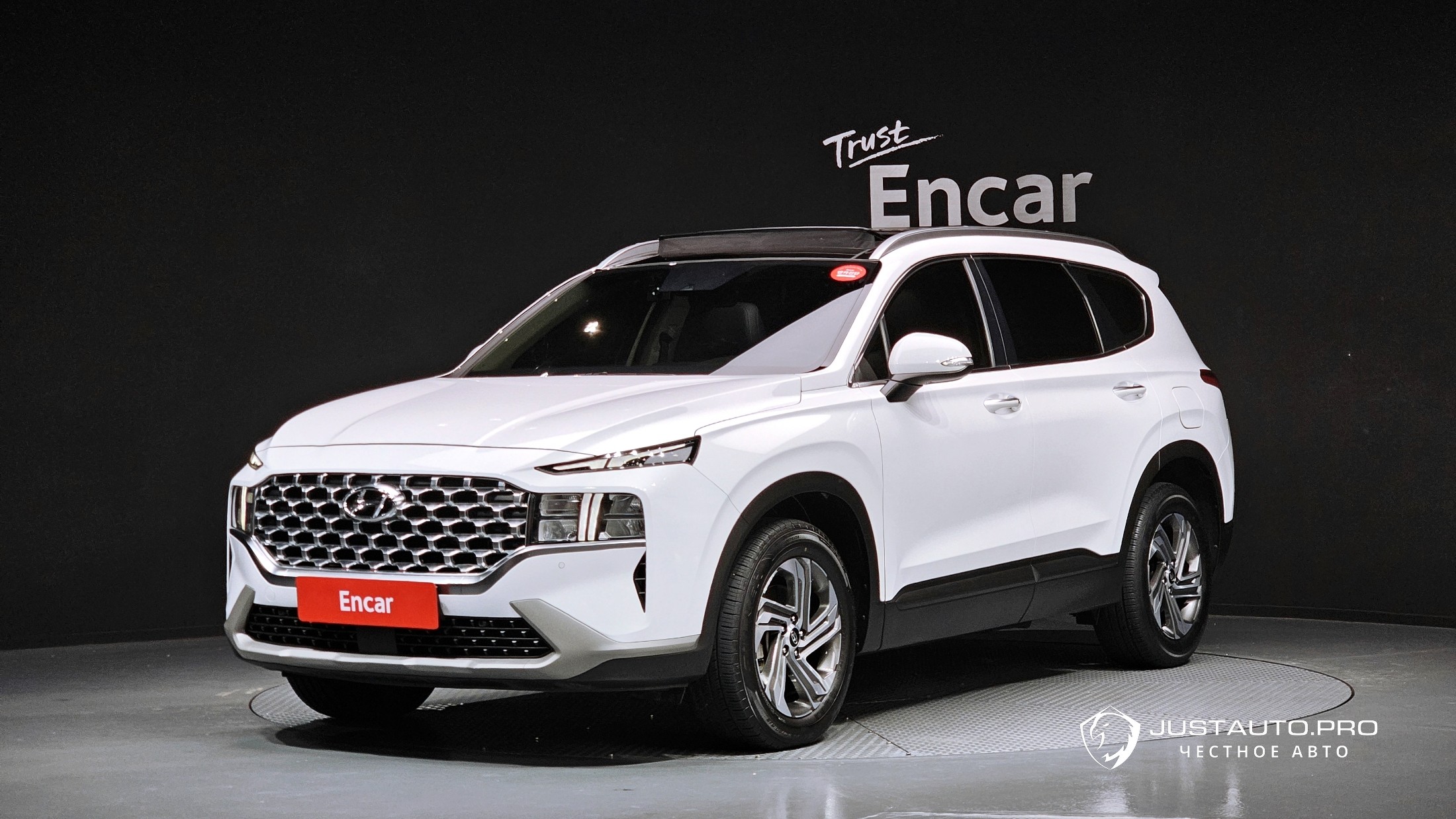 Автомобиль Hyundai Santafe