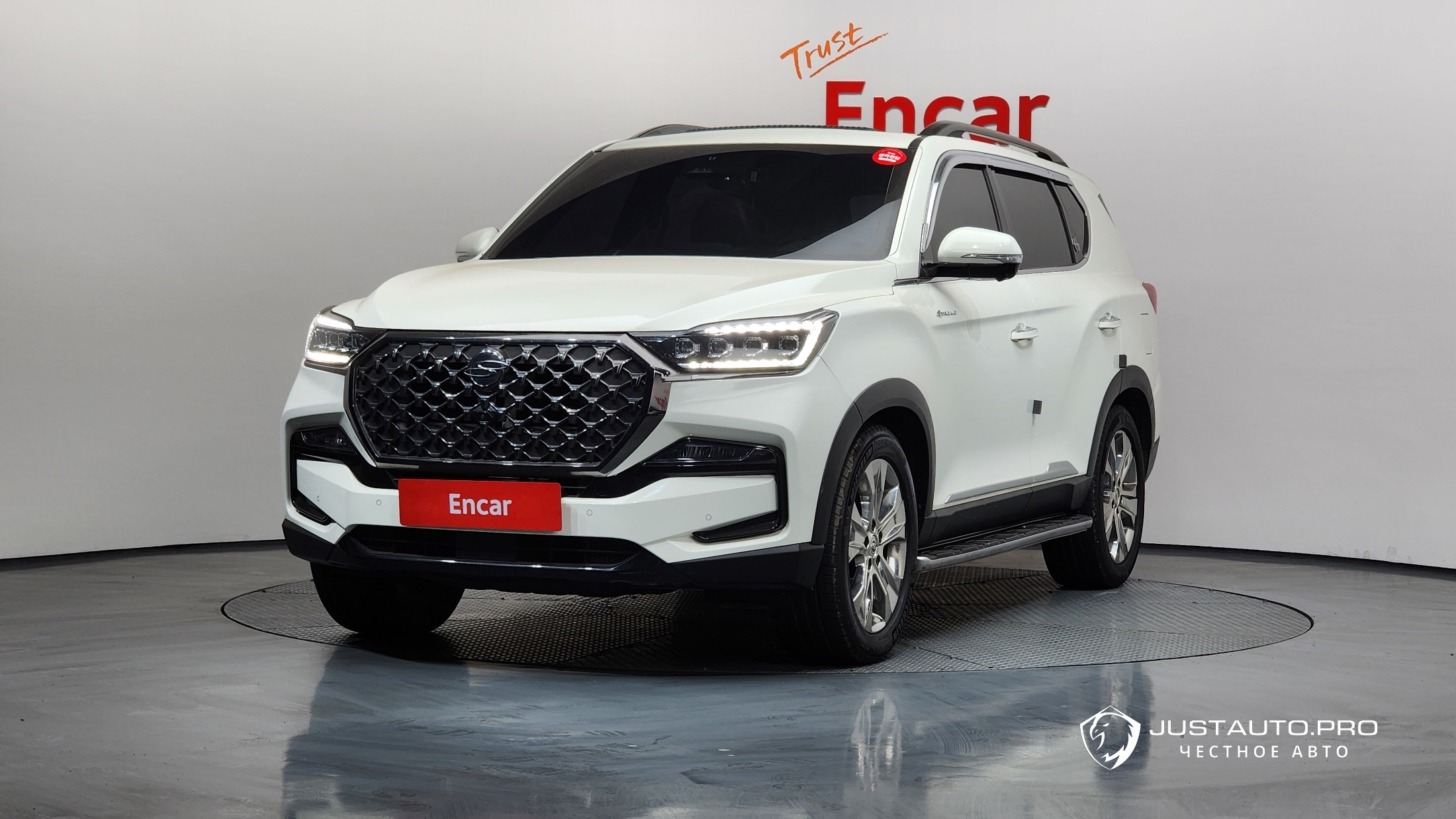 Автомобиль KG_Mobility_Ssangyong Rexton