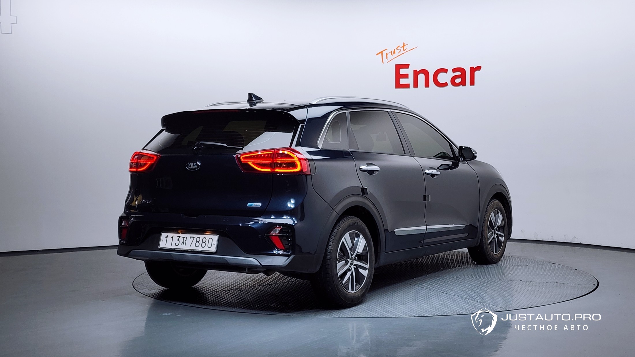 Автомобиль Kia Niro