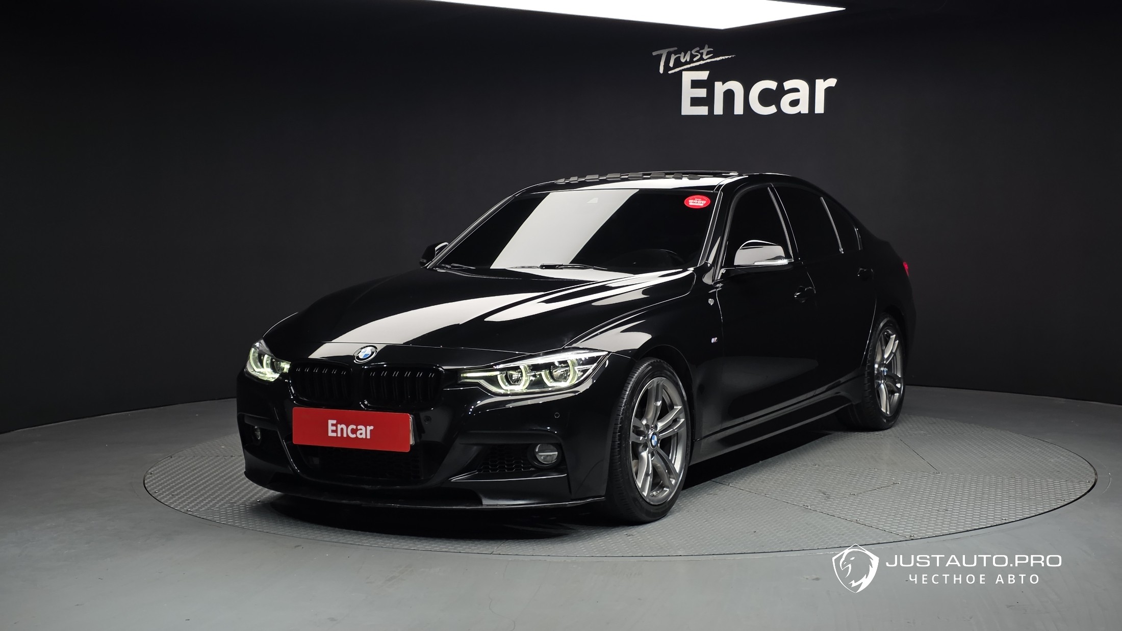 Автомобиль BMW 3-Series