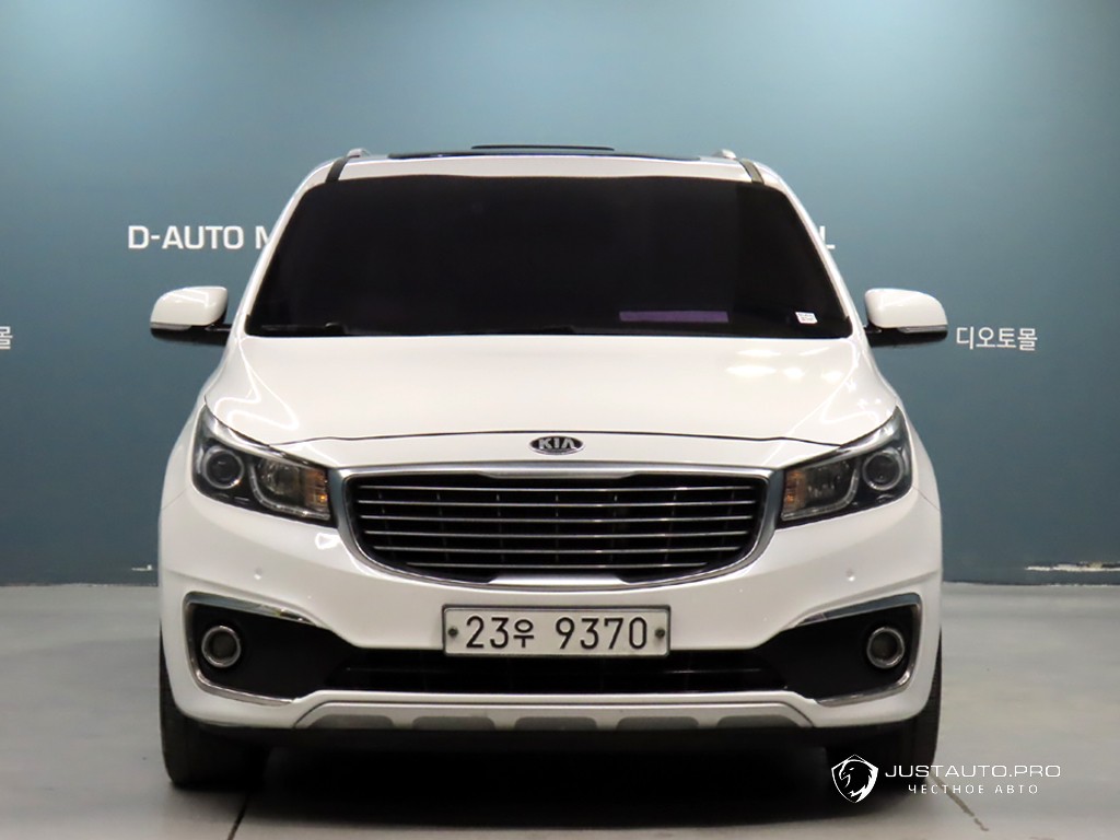 Автомобиль Kia Canival