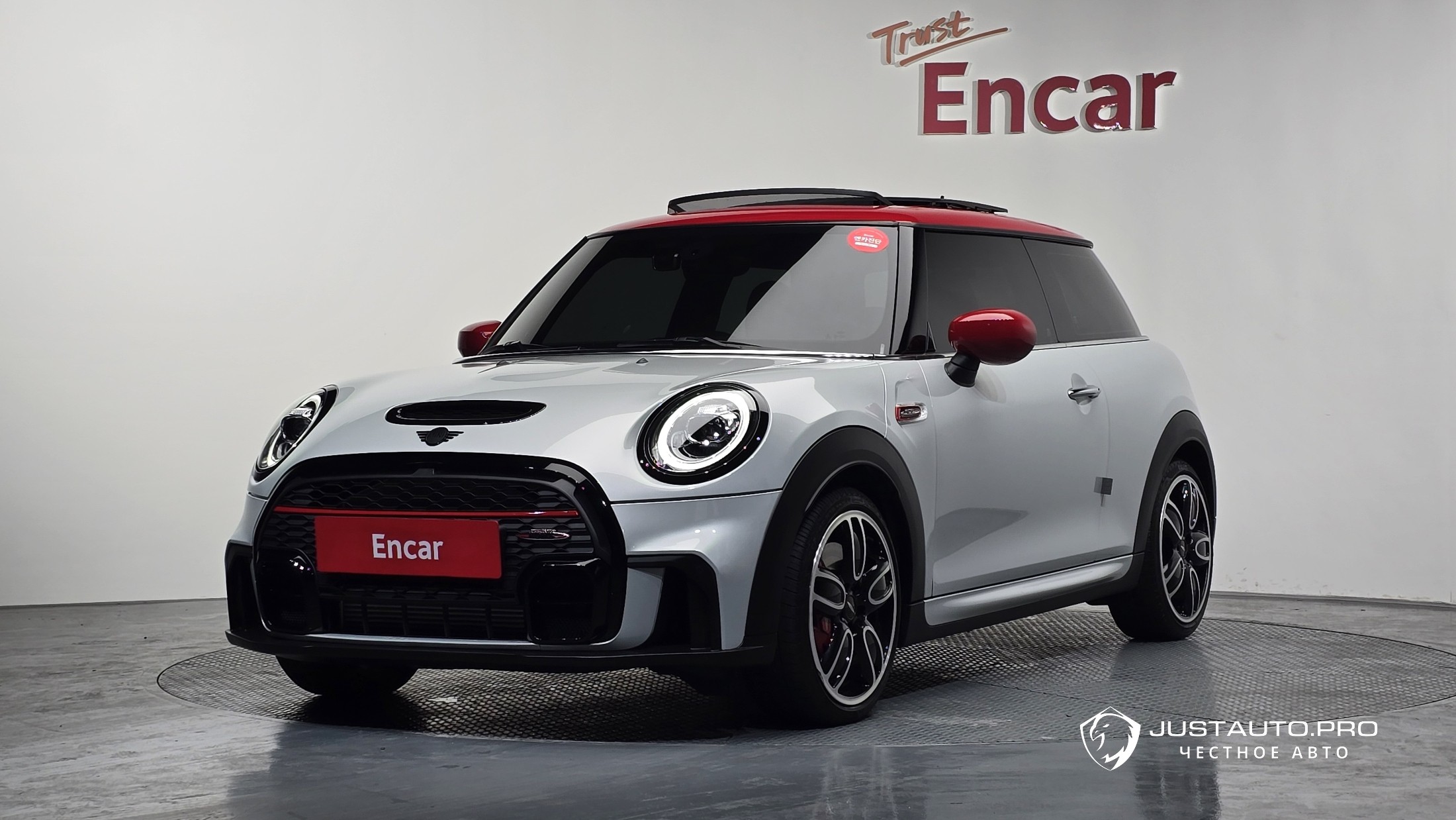 Автомобиль Mini Cooper