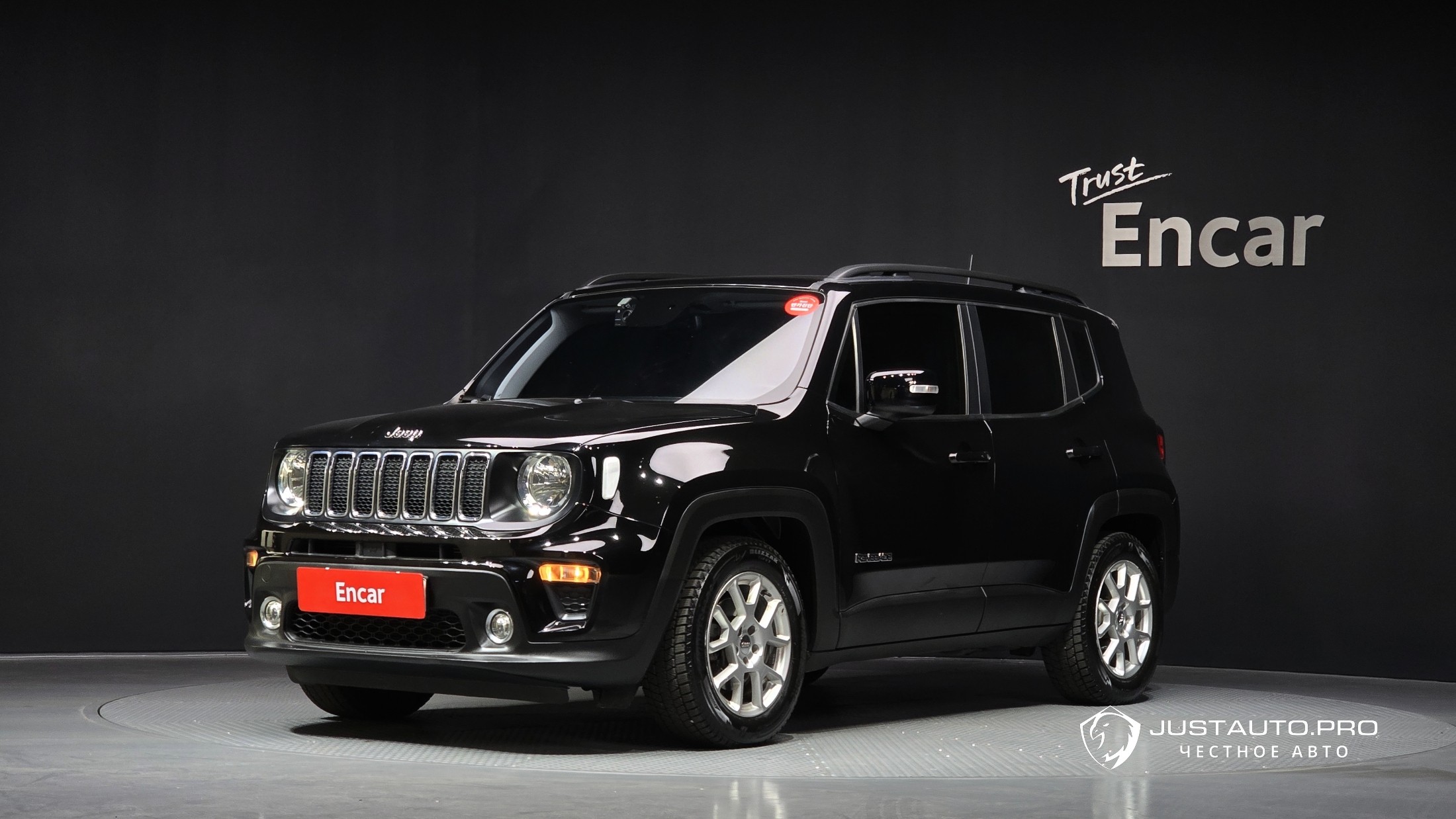 Автомобиль Jeep Renegade