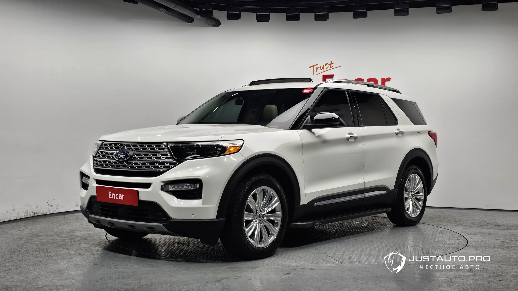 Автомобиль Ford Explorer