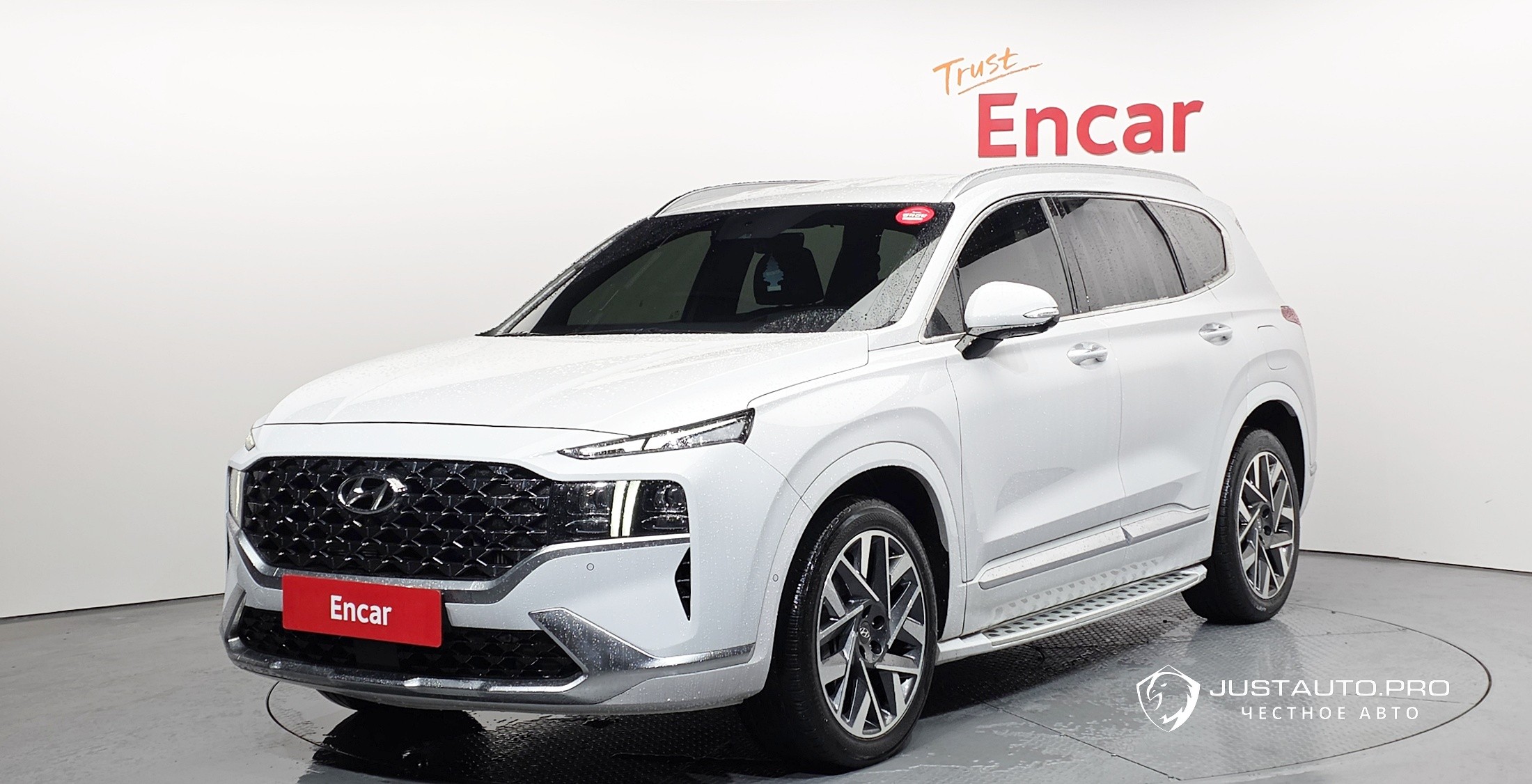 Автомобиль Hyundai Santafe