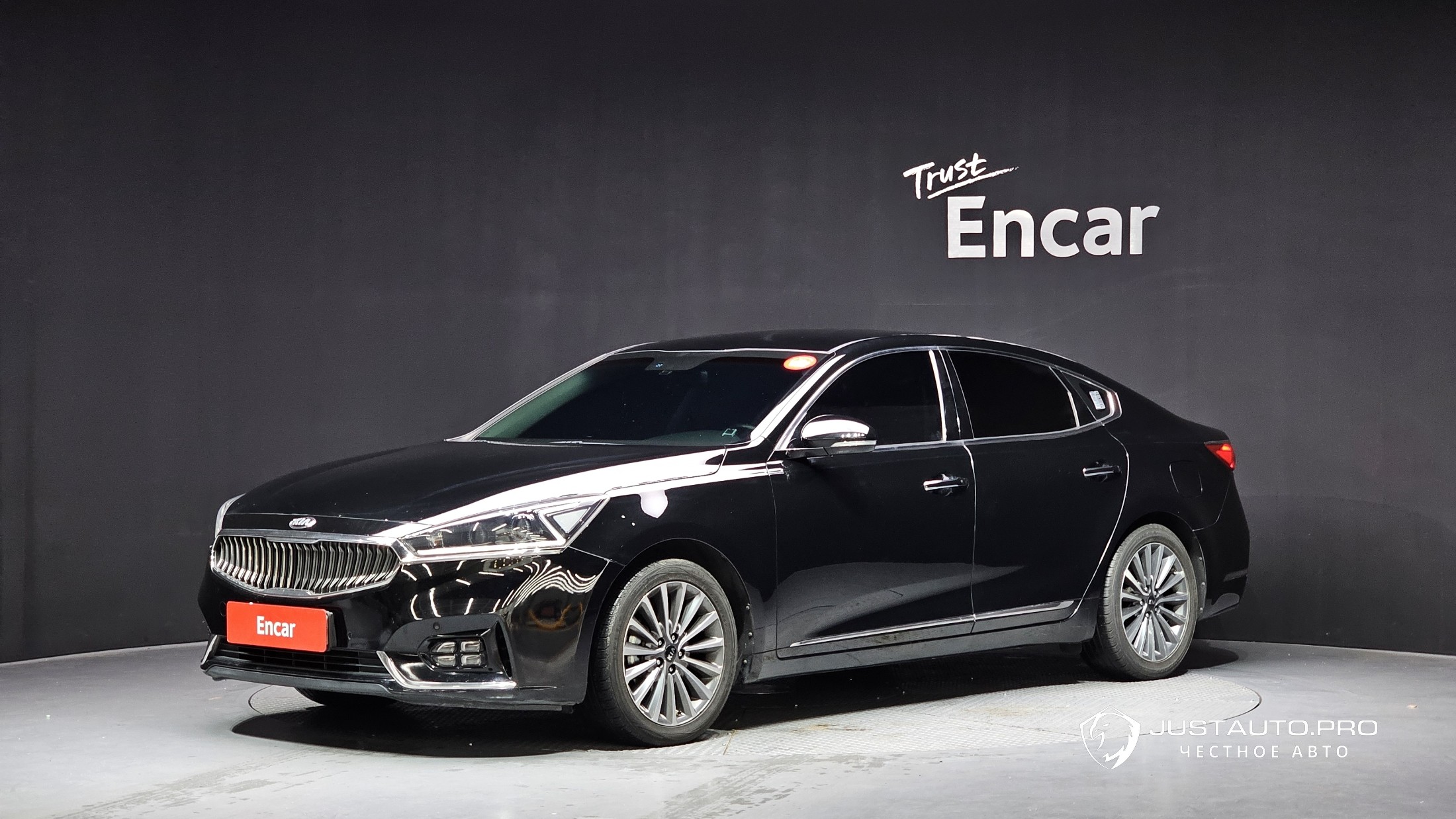 Автомобиль Kia K7
