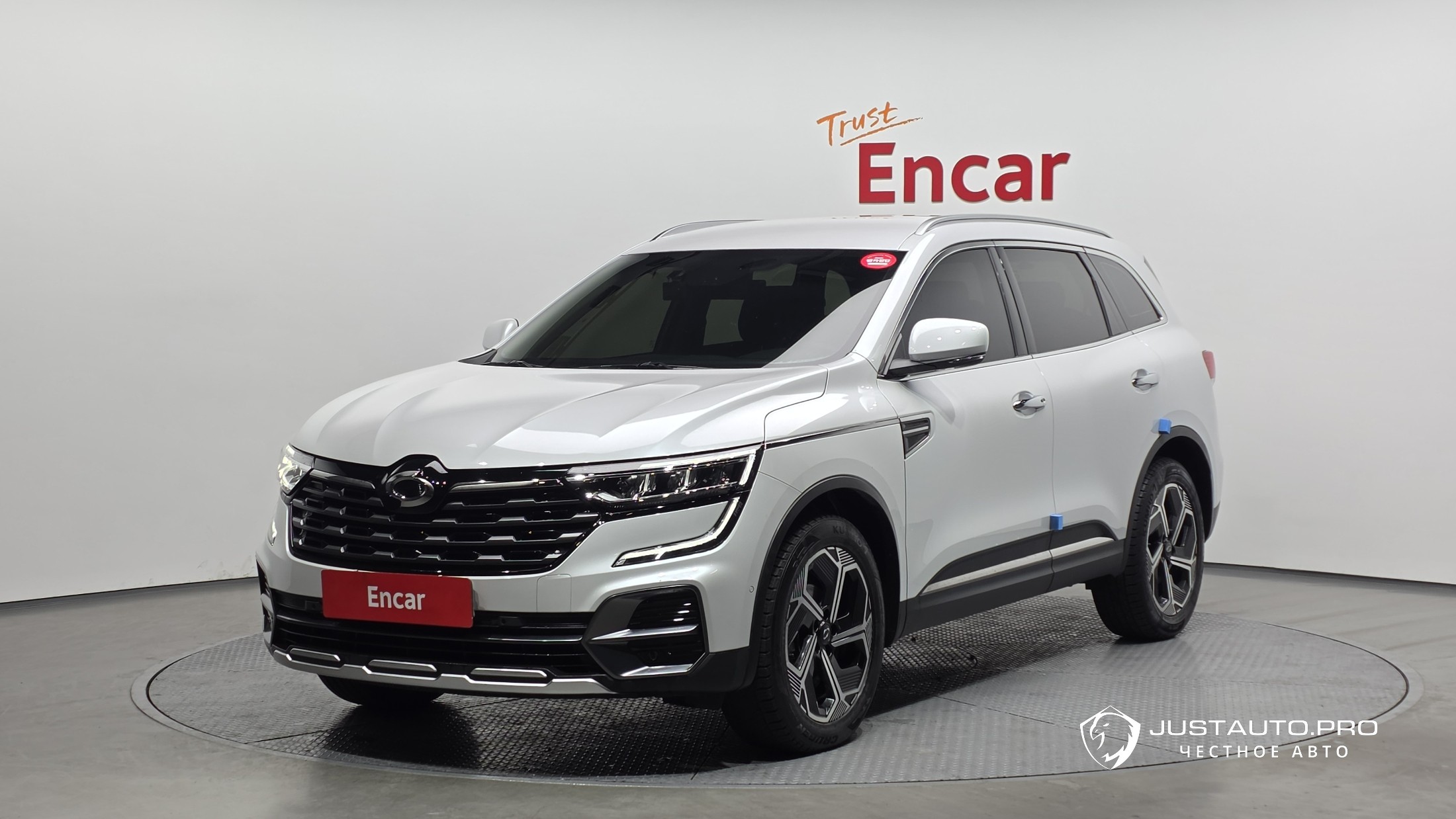 Автомобиль Renault-KoreaSamsung QM6