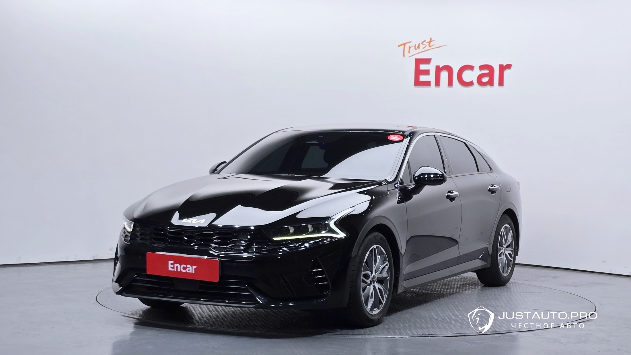 Автомобиль Kia K5