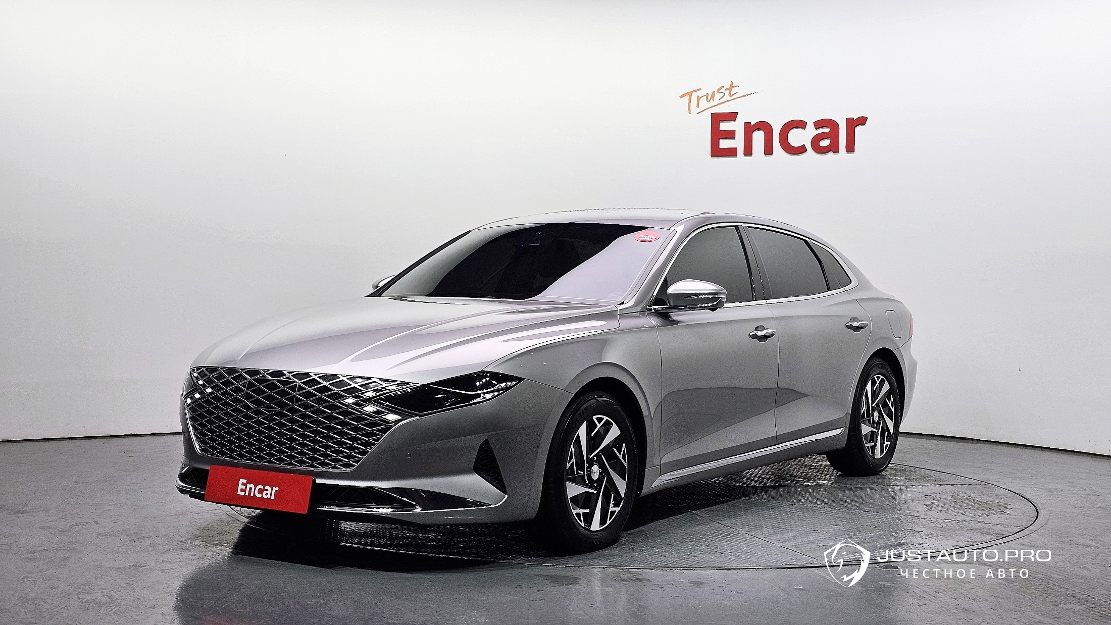 Автомобиль Hyundai Grandeur