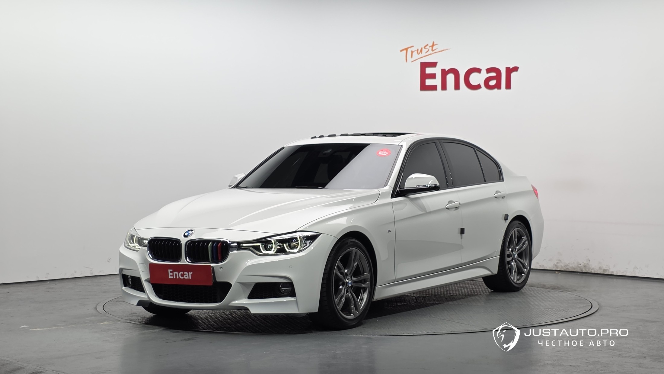 Автомобиль BMW 3-Series